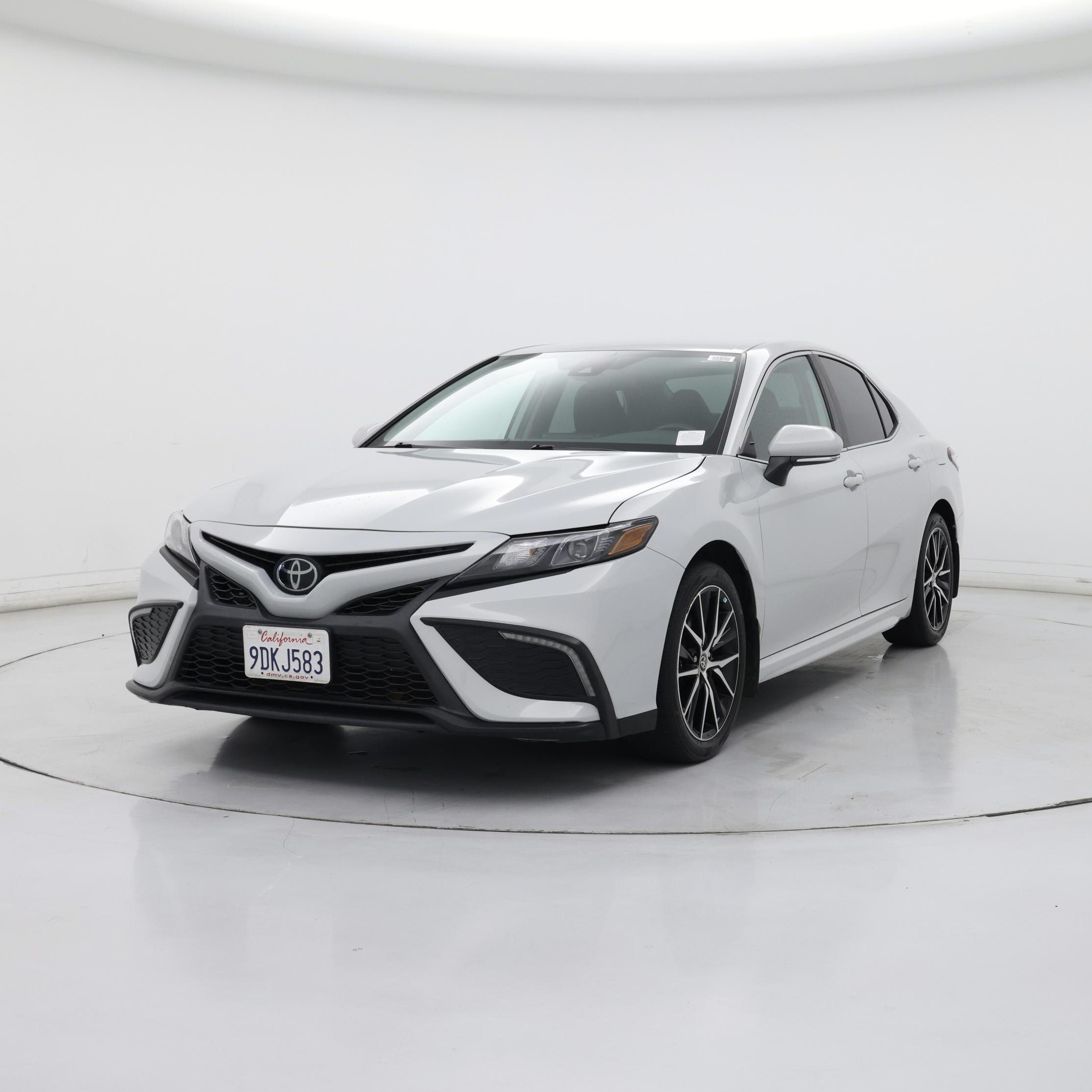 Thumbnail: 2023 Toyota Camry - 4