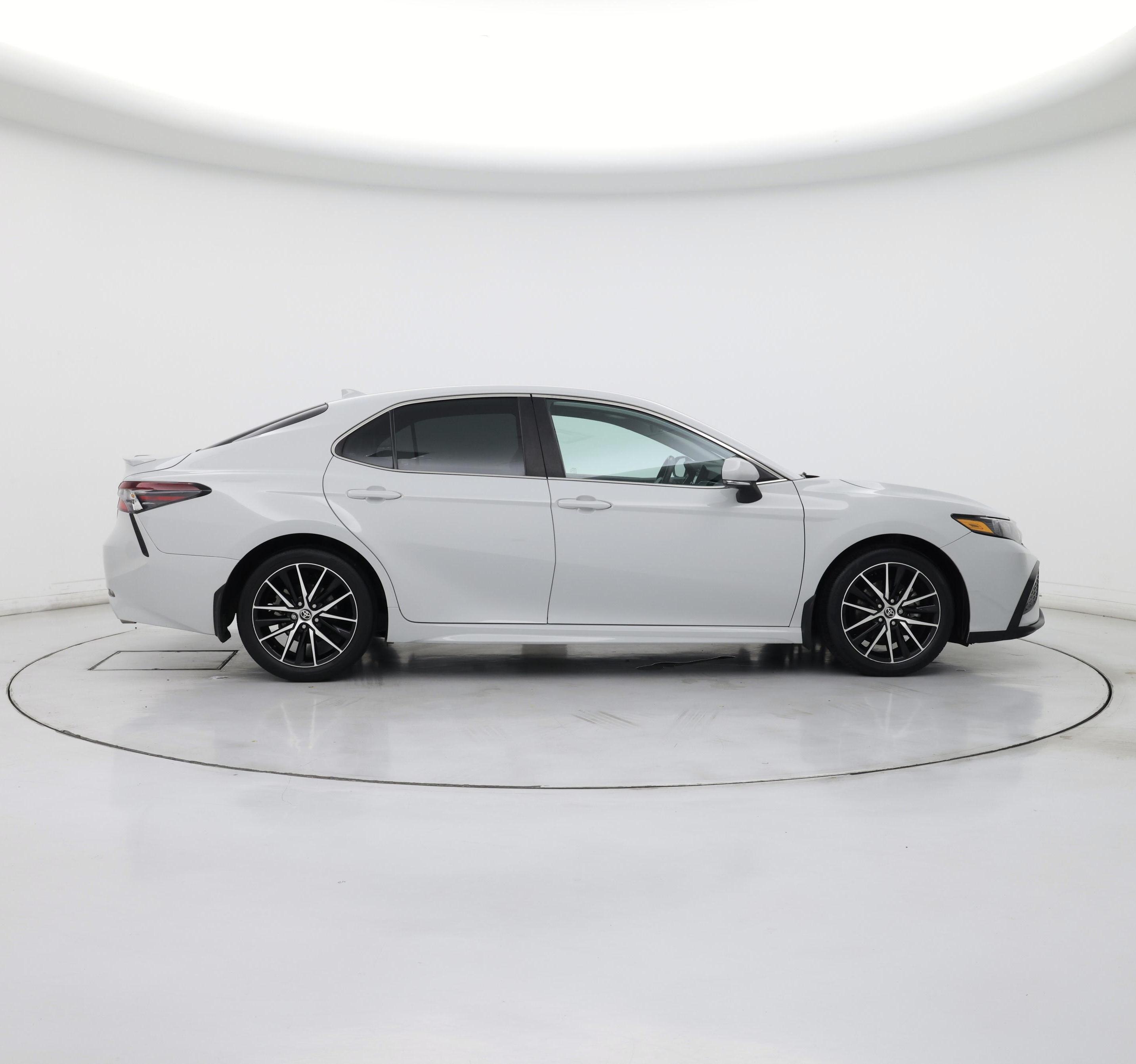 Thumbnail: 2023 Toyota Camry - 7