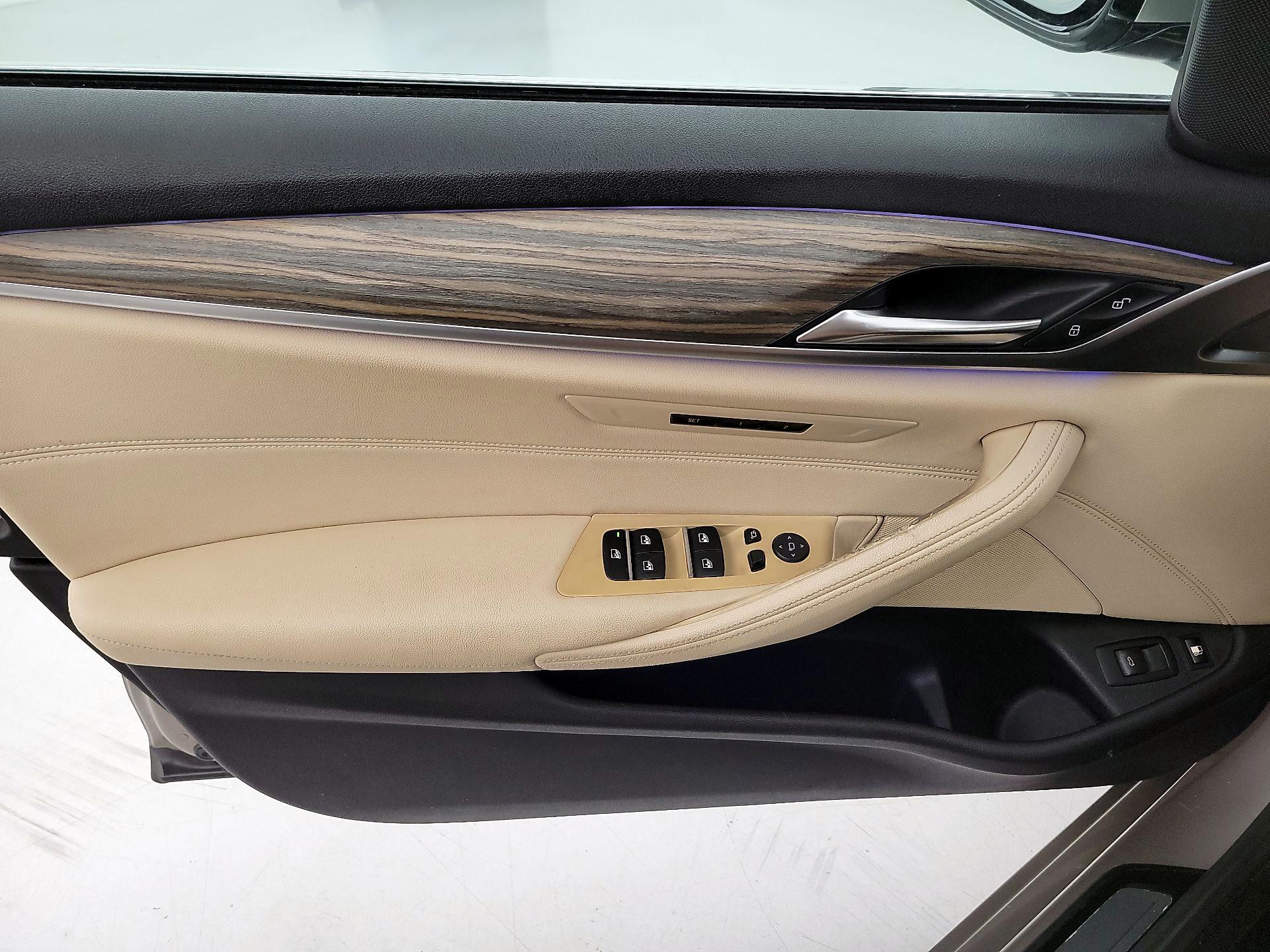 Thumbnail: 2019 BMW 5 Series - 12