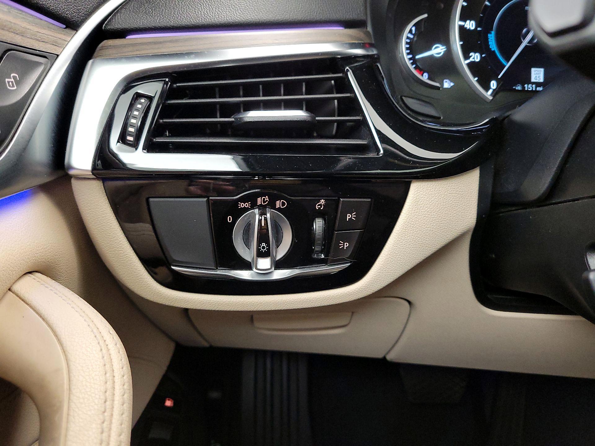 Thumbnail: 2019 BMW 5 Series - 13
