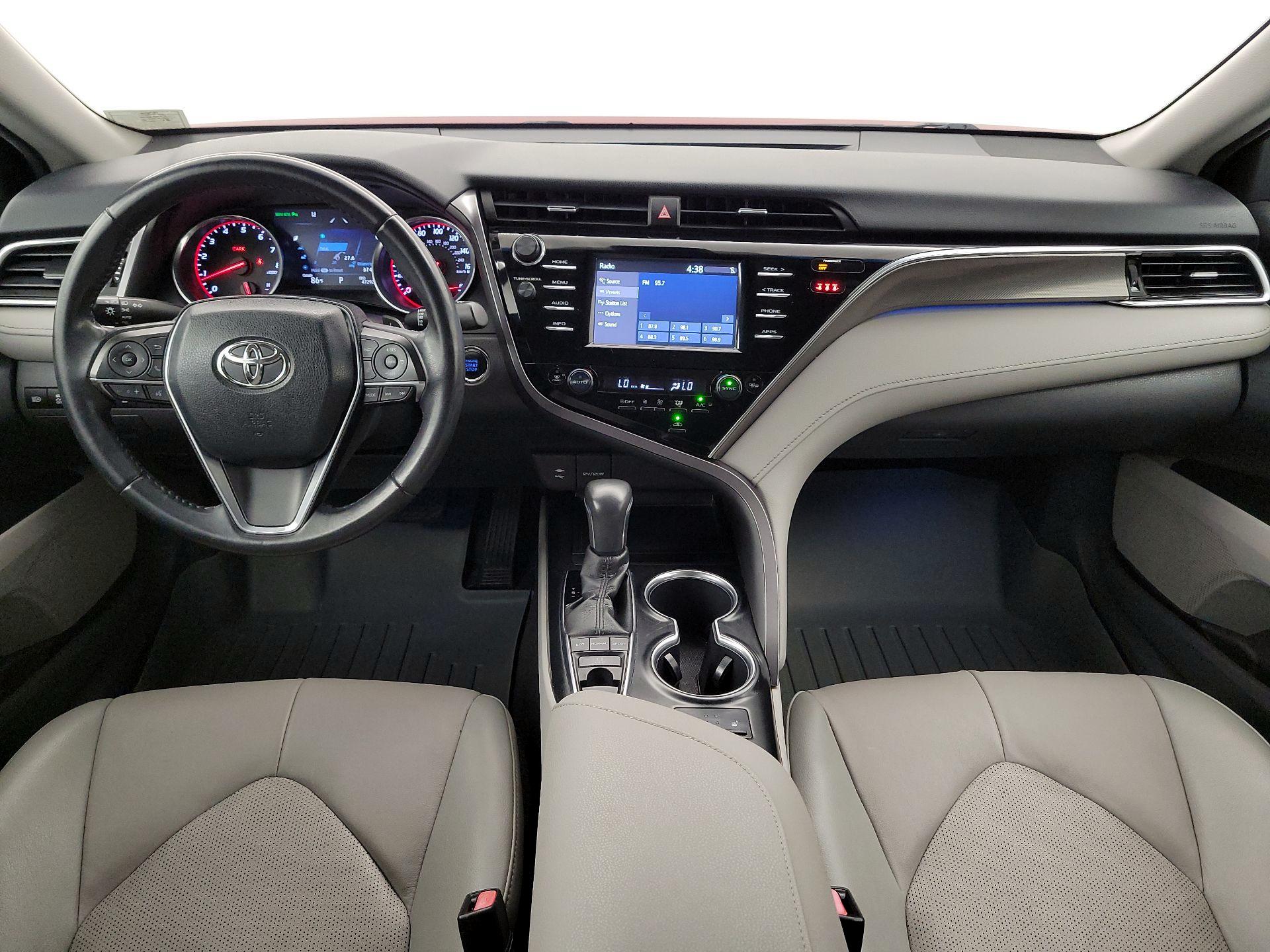 Thumbnail: 2018 Toyota Camry - 9