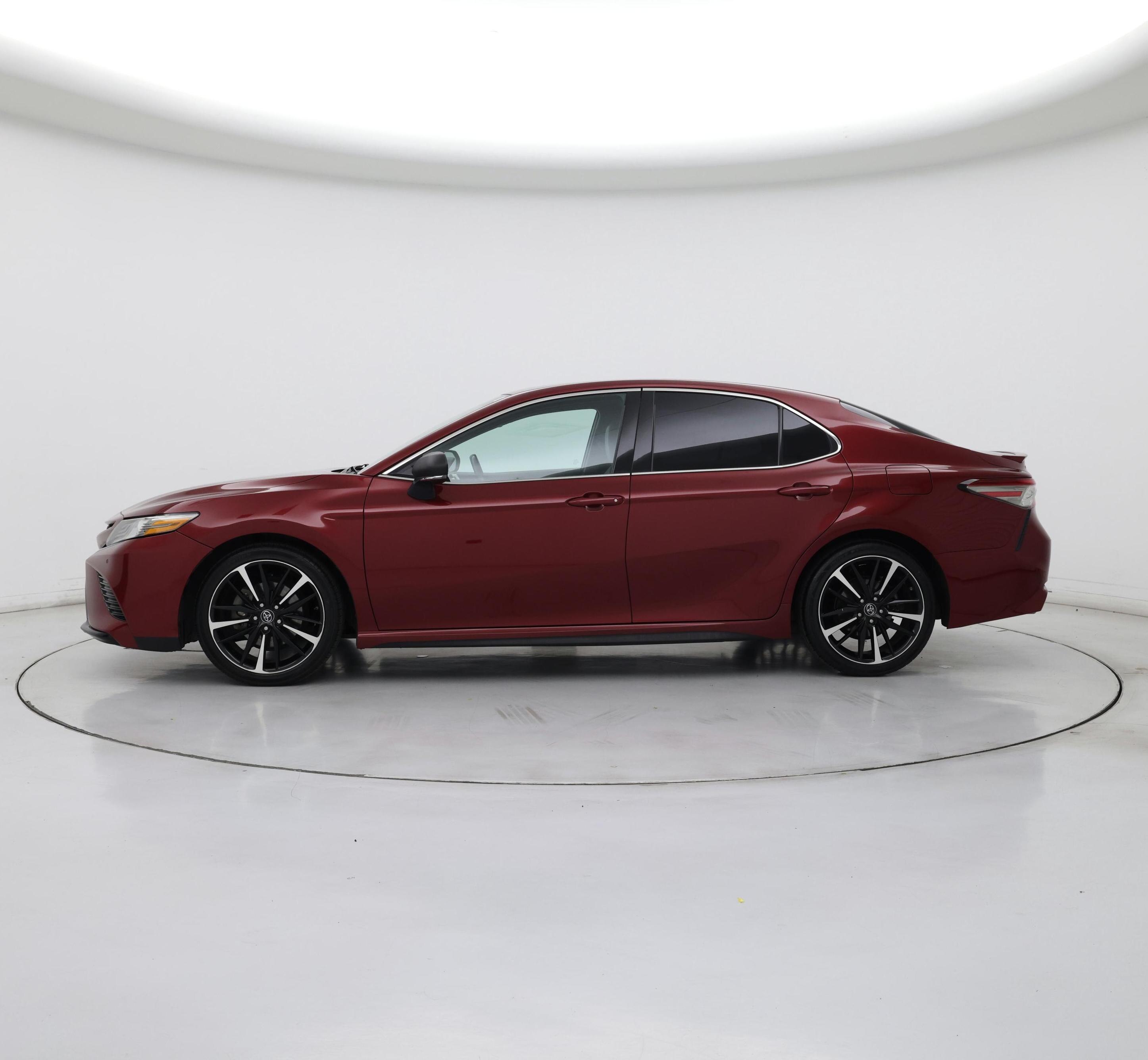 Thumbnail: 2018 Toyota Camry - 3