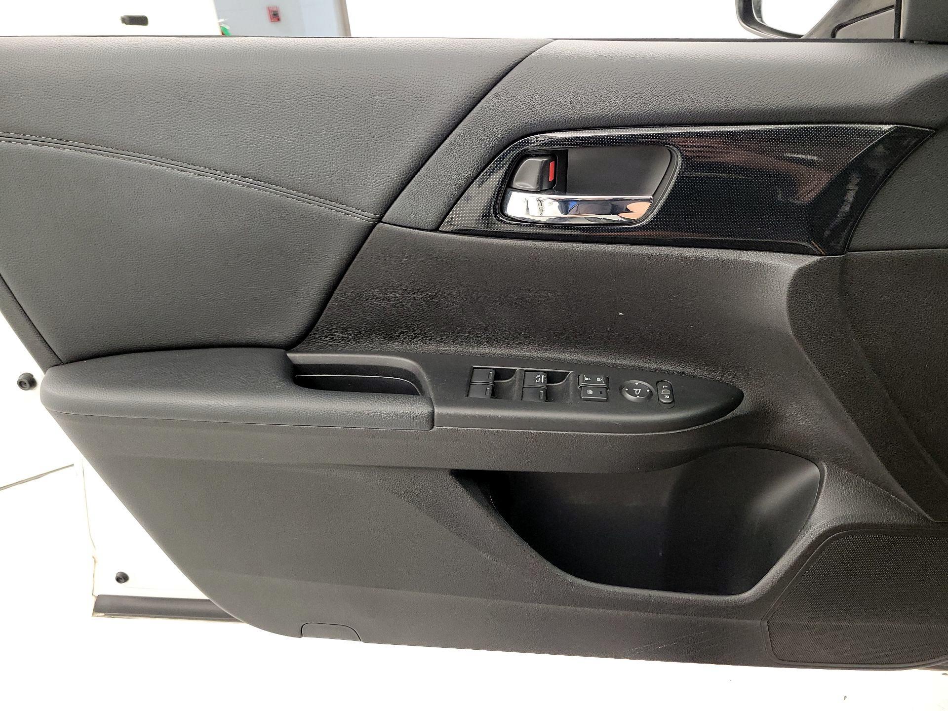 Thumbnail: 2014 Honda Accord - 12