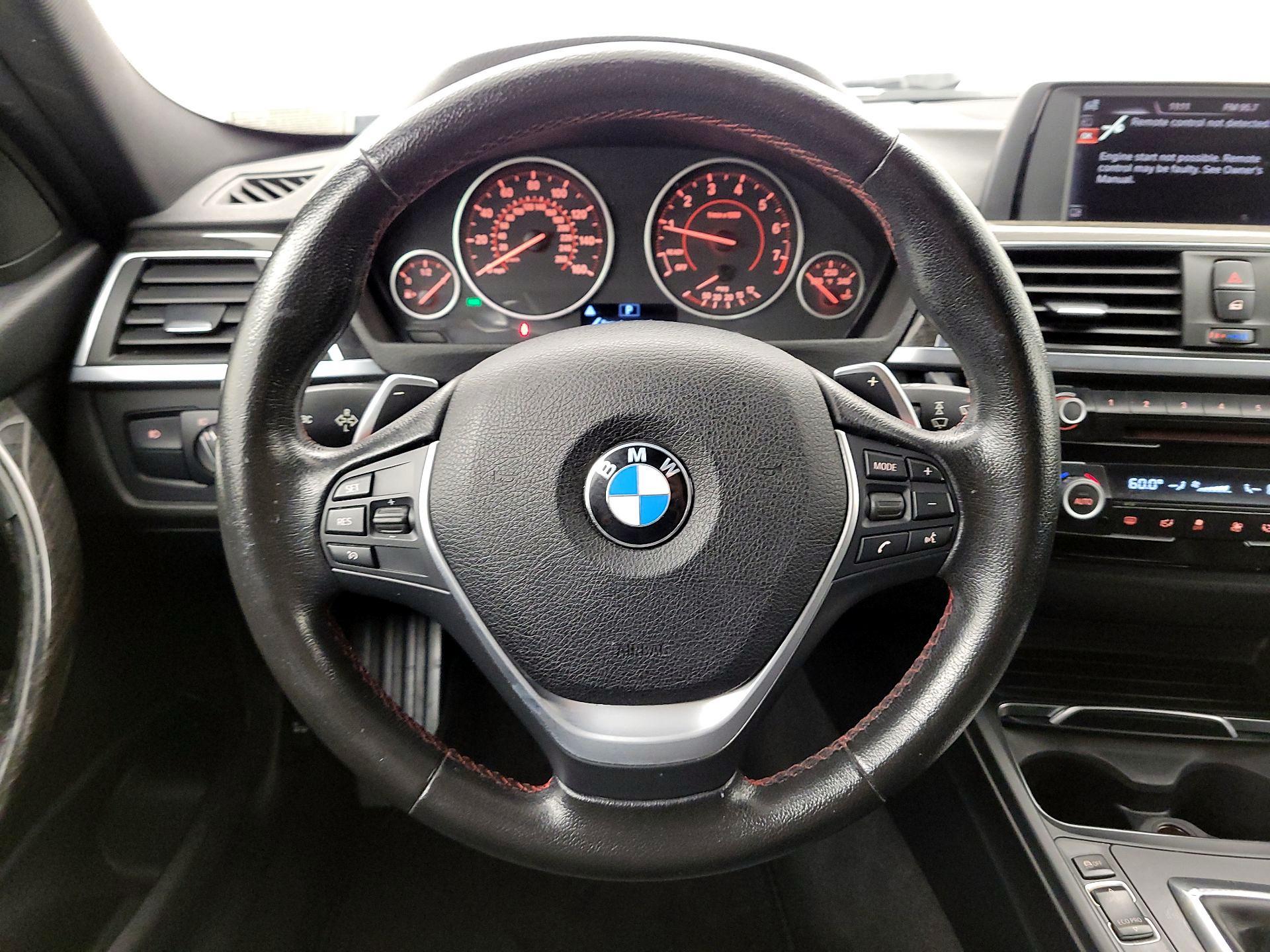 Thumbnail: 2016 BMW 3 Series - 10