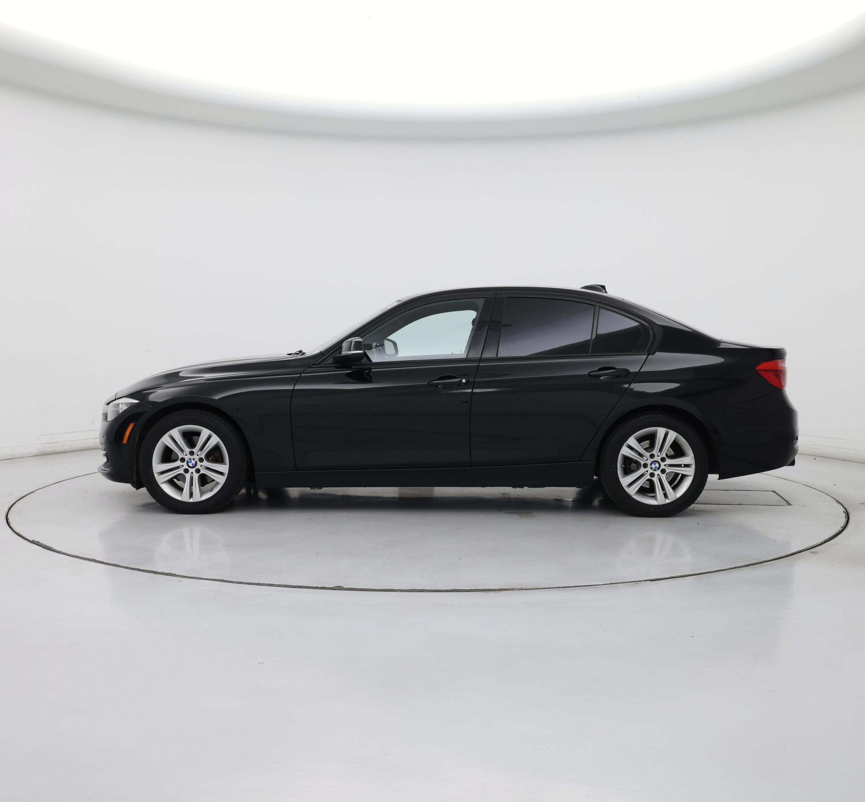 Thumbnail: 2016 BMW 3 Series - 3