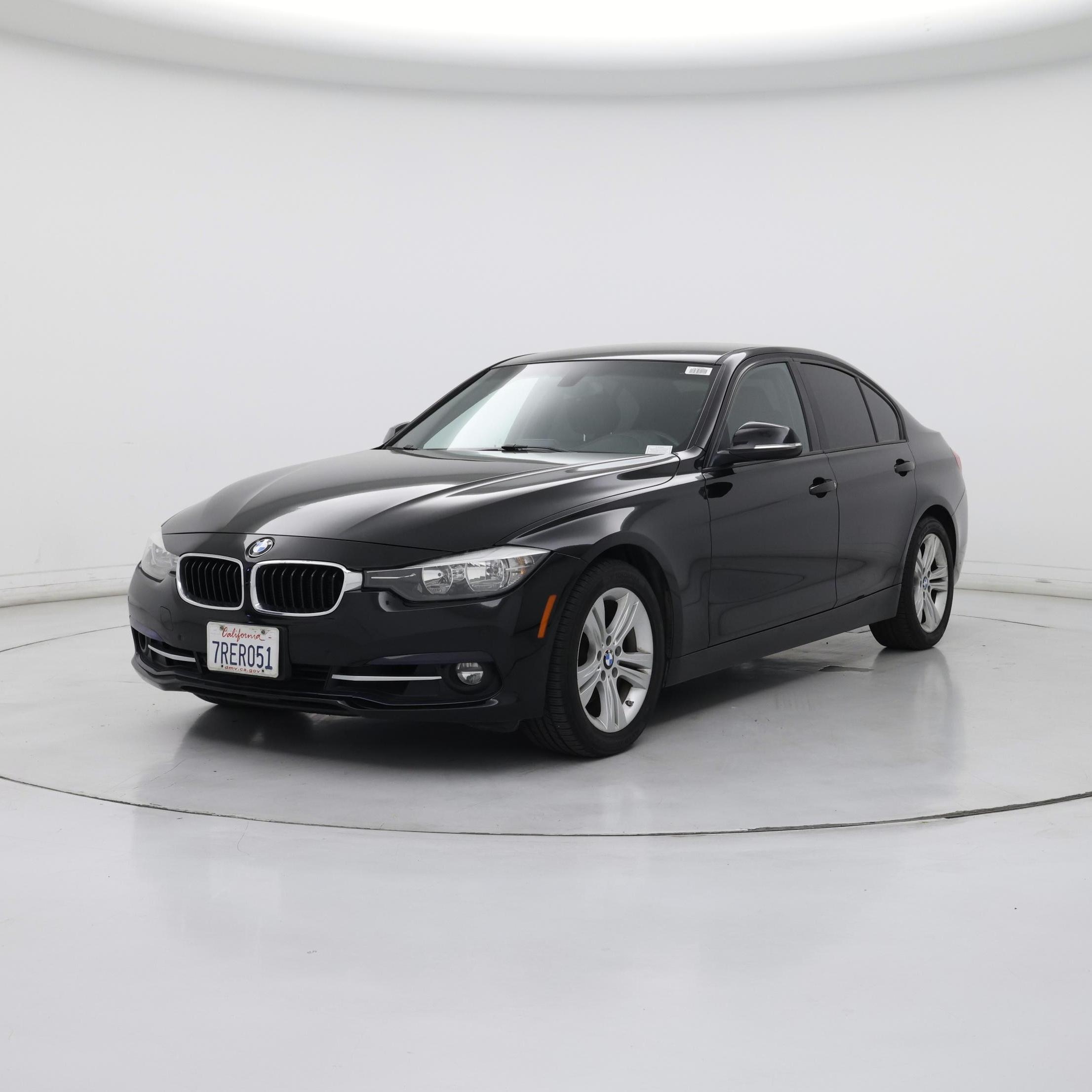 Thumbnail: 2016 BMW 3 Series - 4