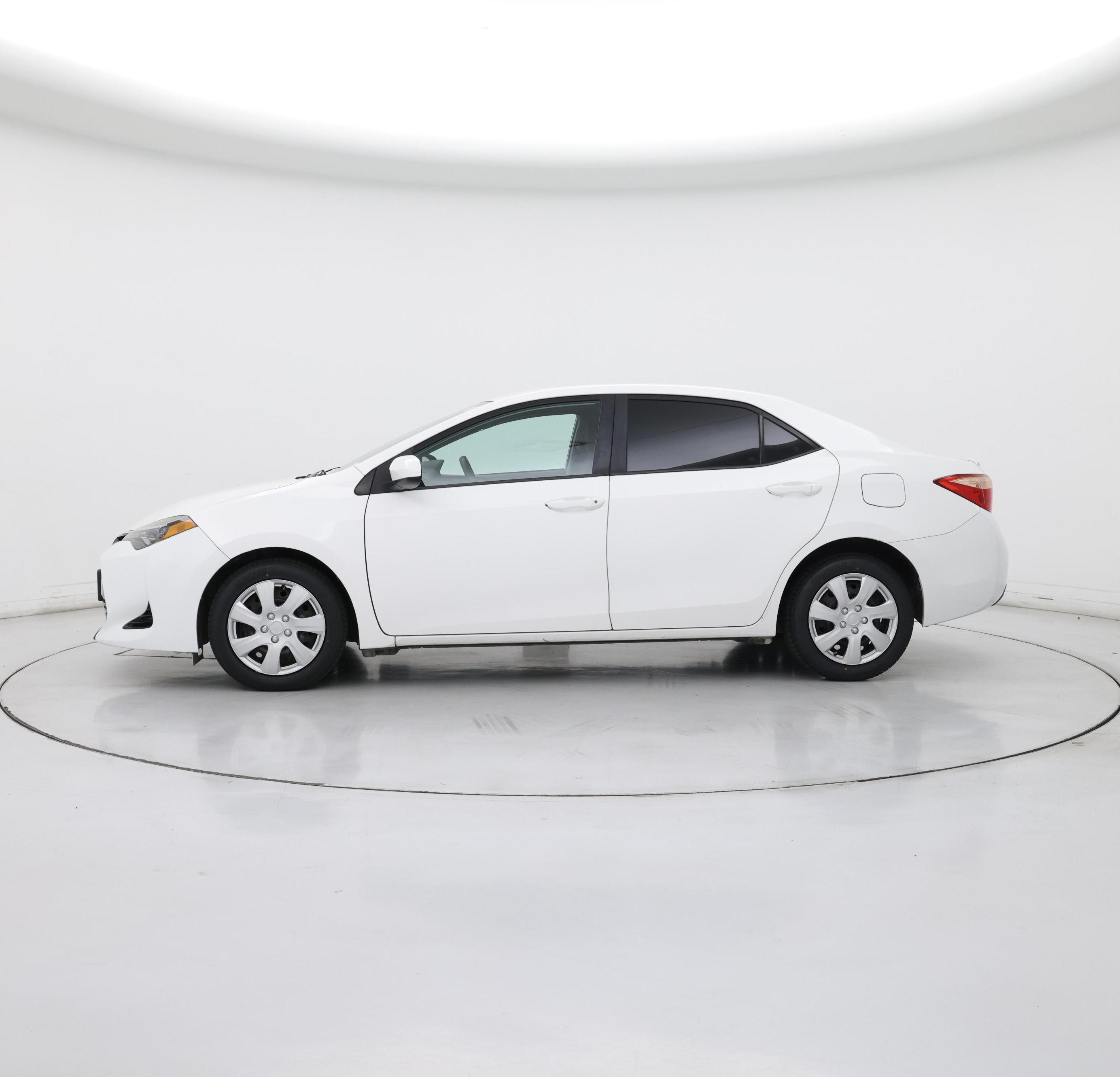 Thumbnail: 2019 Toyota Corolla - 3