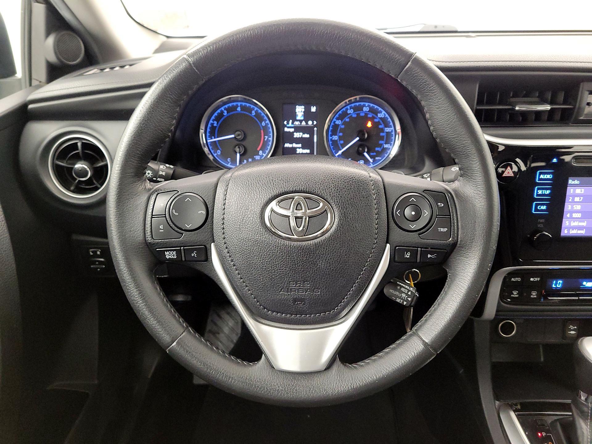 Thumbnail: 2018 Toyota Corolla - 10