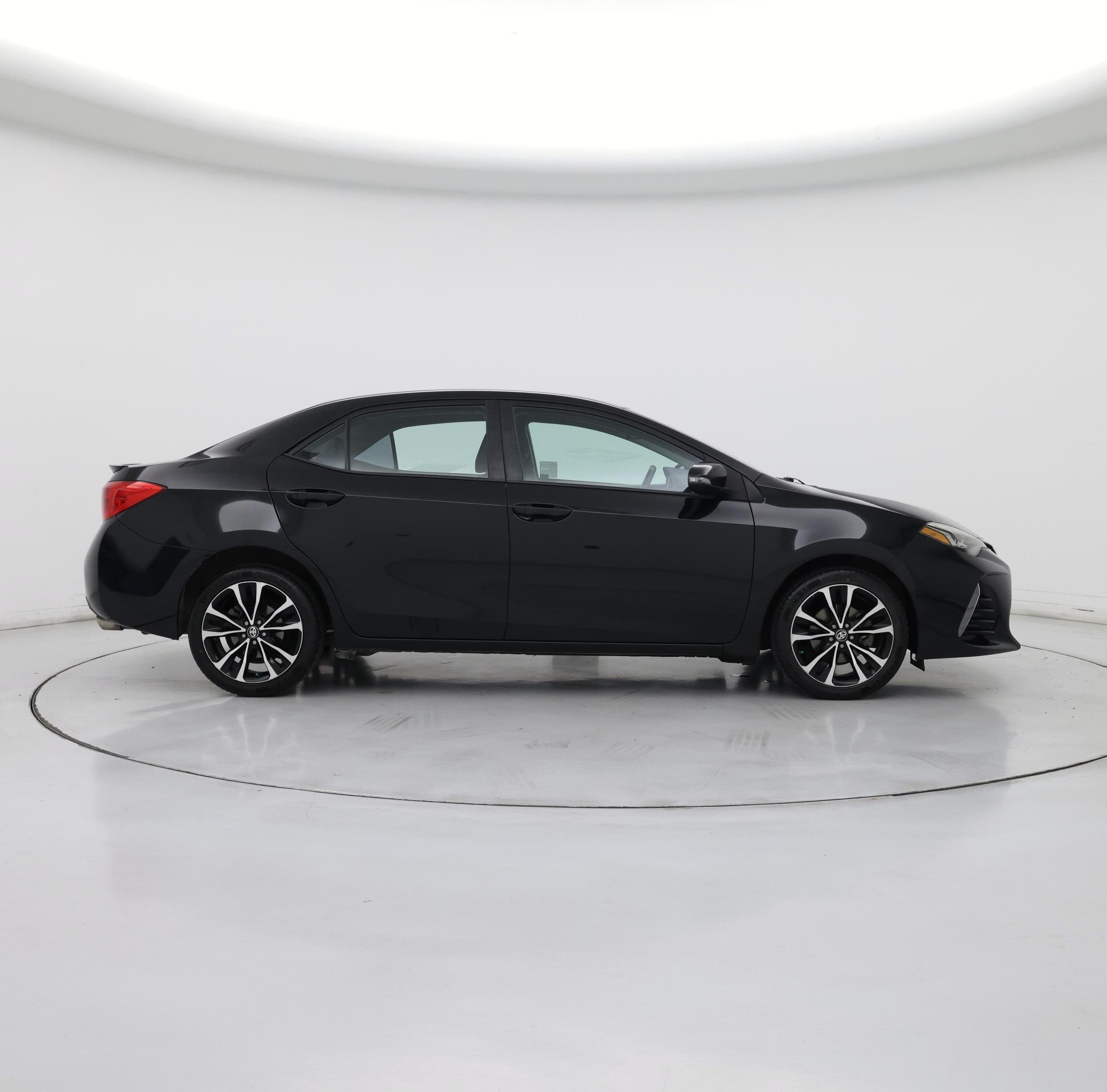 Thumbnail: 2018 Toyota Corolla - 7