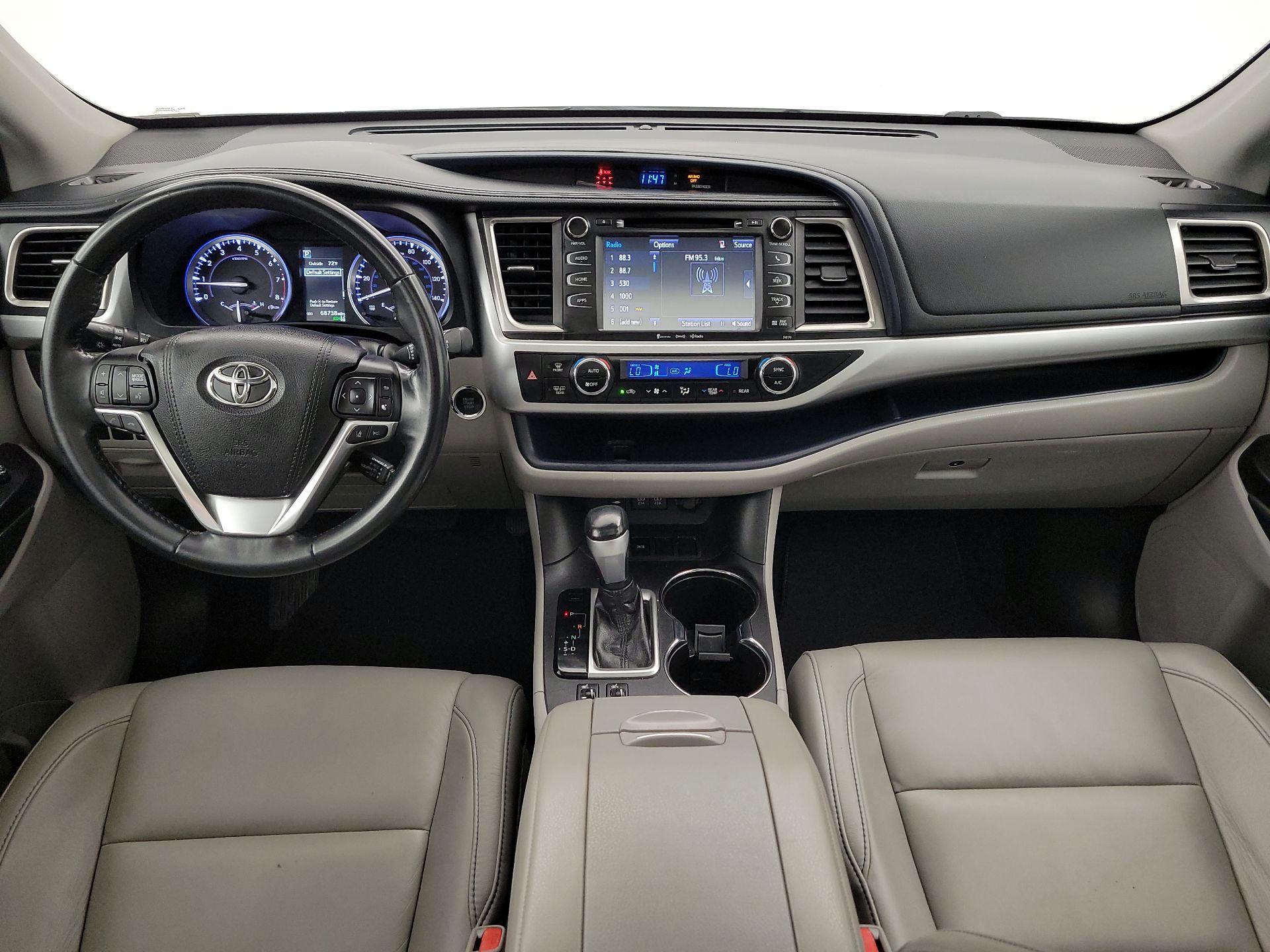 Thumbnail: 2018 Toyota Highlander - 9