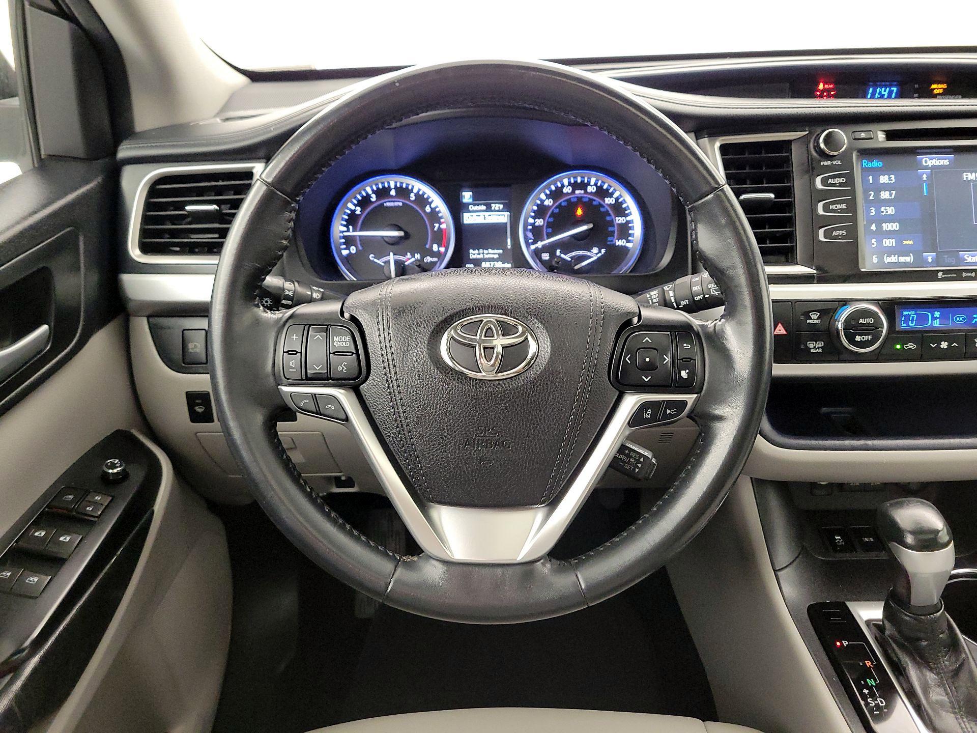 Thumbnail: 2018 Toyota Highlander - 10