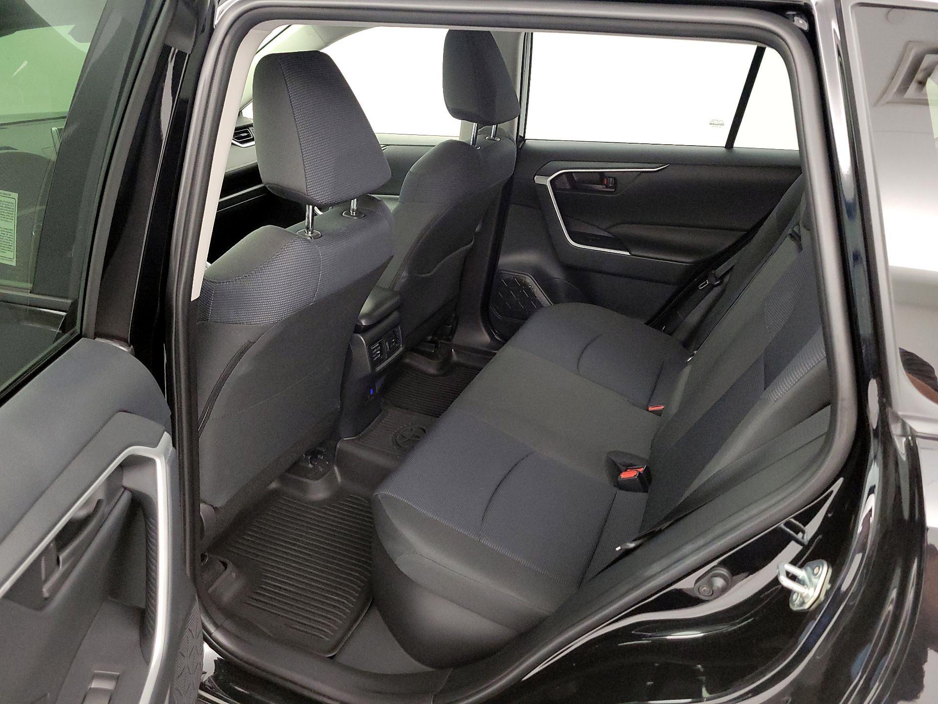 Thumbnail: 2024 Toyota RAV4 - 19