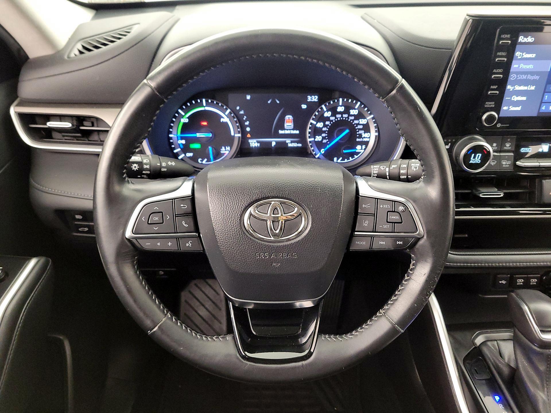 Thumbnail: 2021 Toyota Highlander - 10