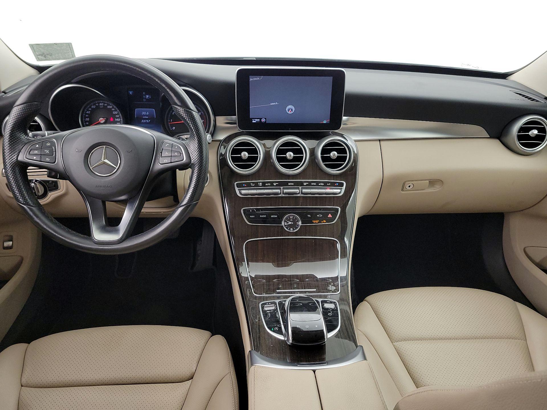 Thumbnail: 2015 Mercedes-Benz C-Class - 9