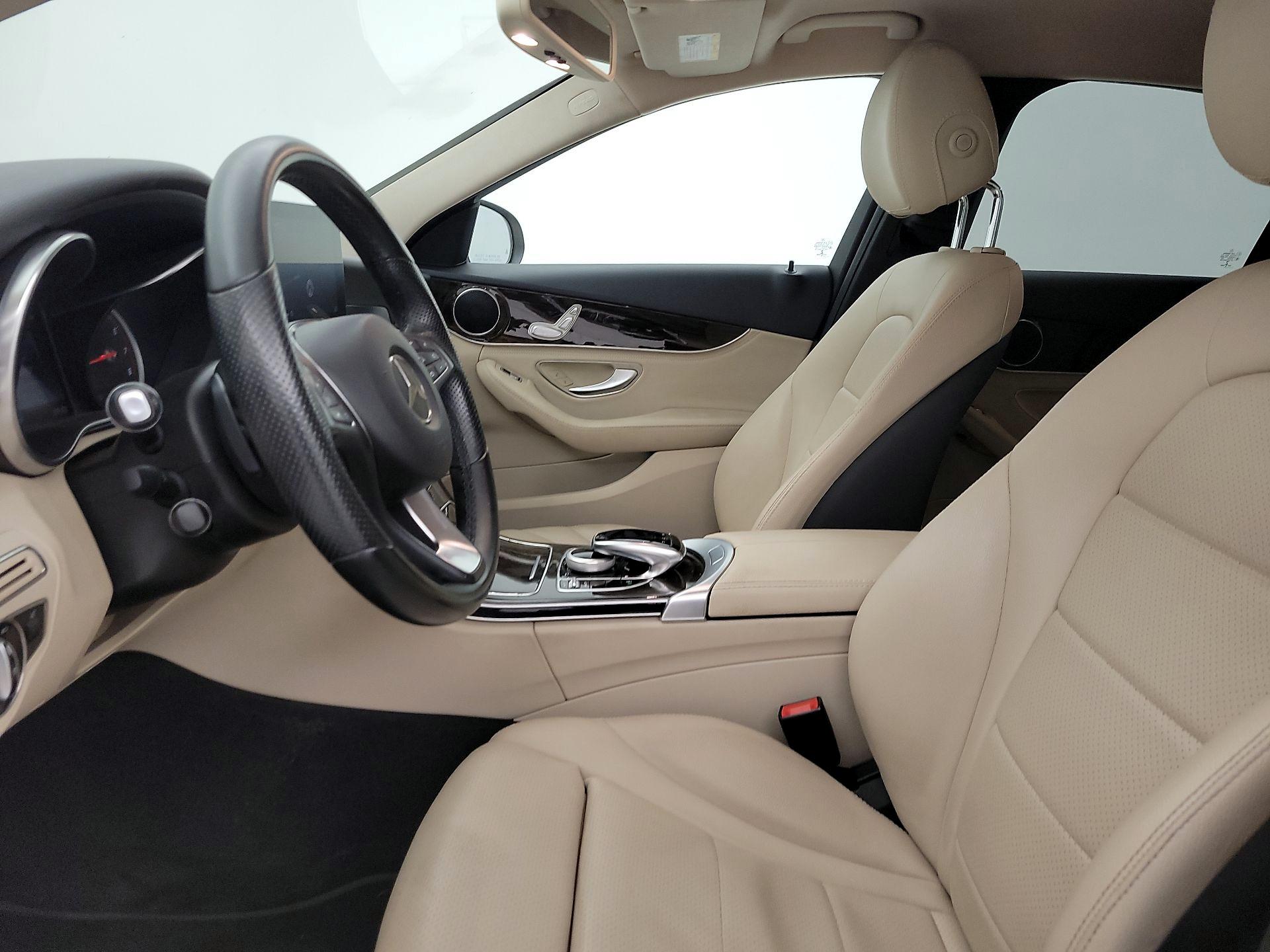 Thumbnail: 2015 Mercedes-Benz C-Class - 11