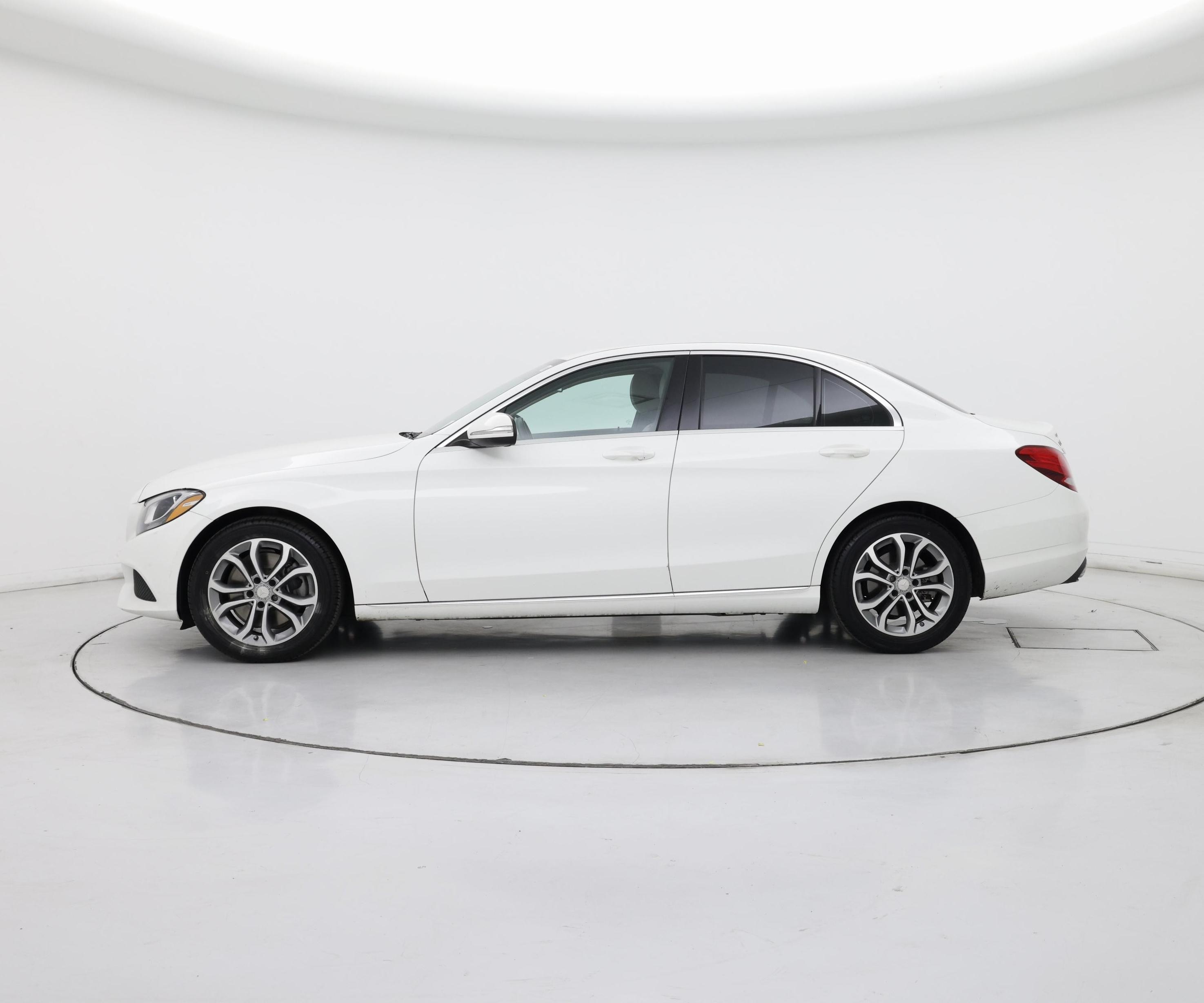 Thumbnail: 2015 Mercedes-Benz C-Class - 3