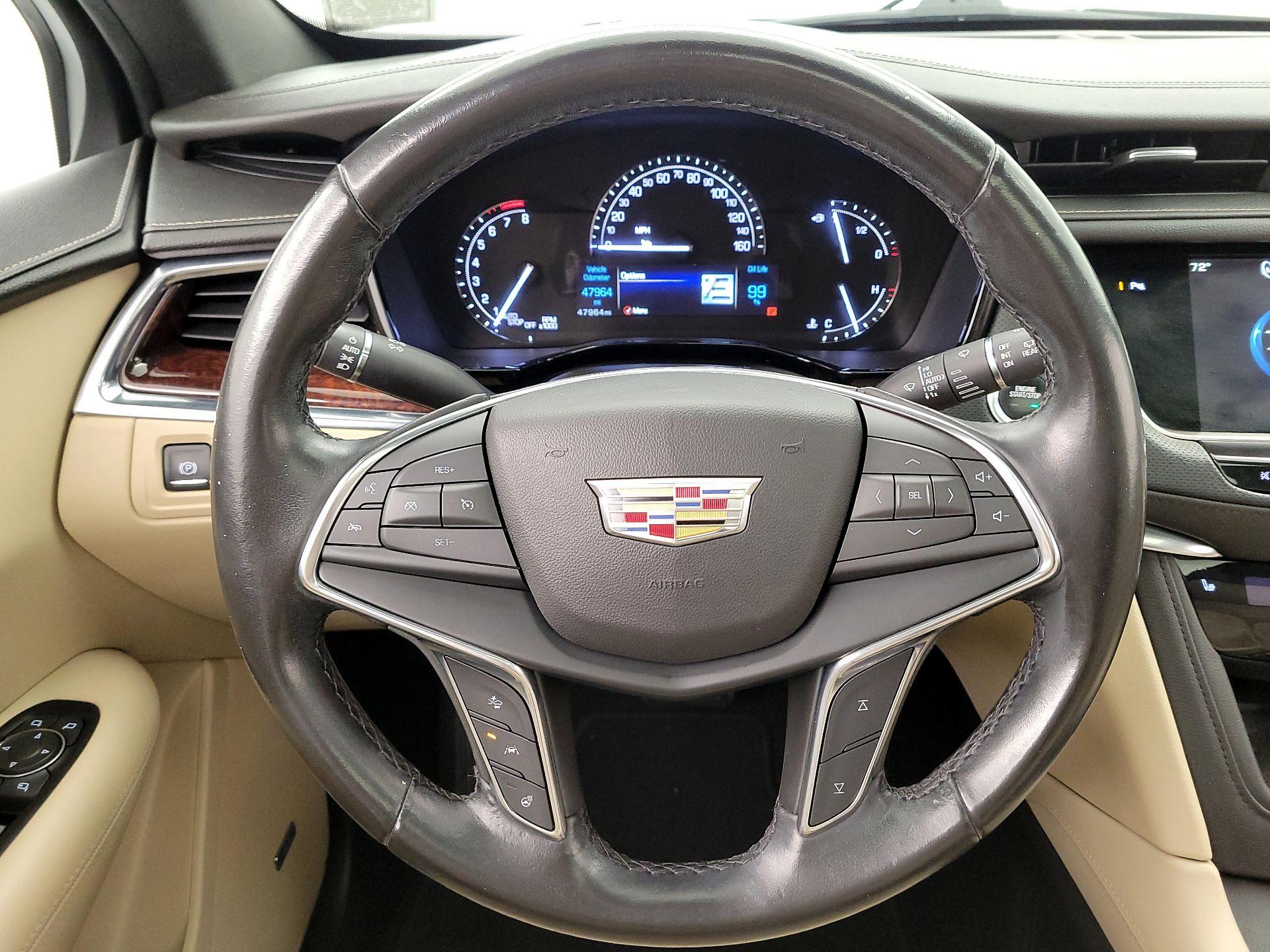 Thumbnail: 2018 Cadillac XT5 - 10