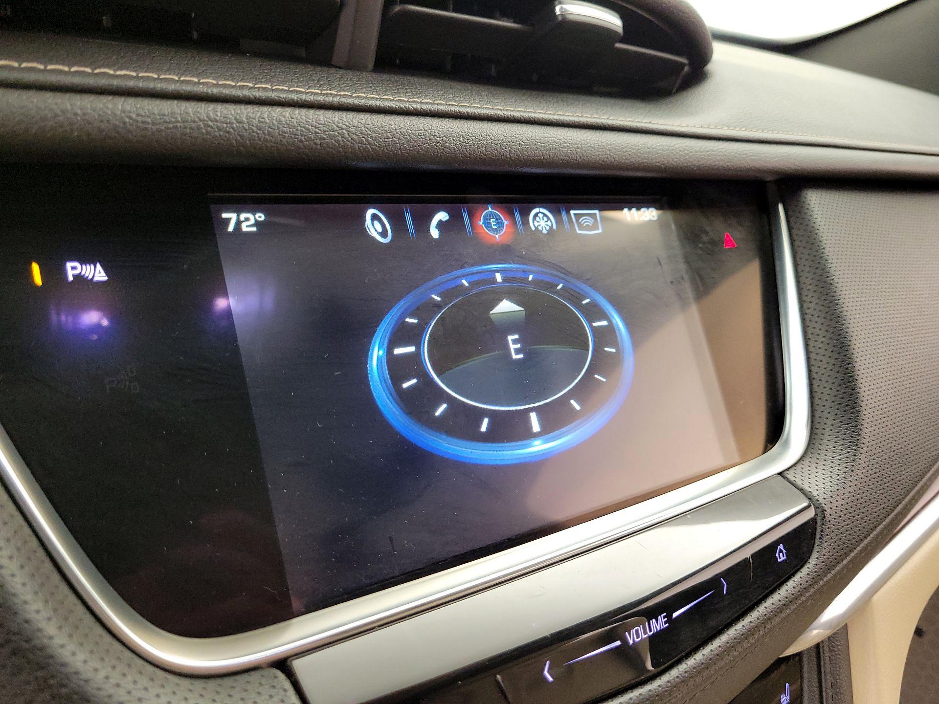 Thumbnail: 2018 Cadillac XT5 - 14