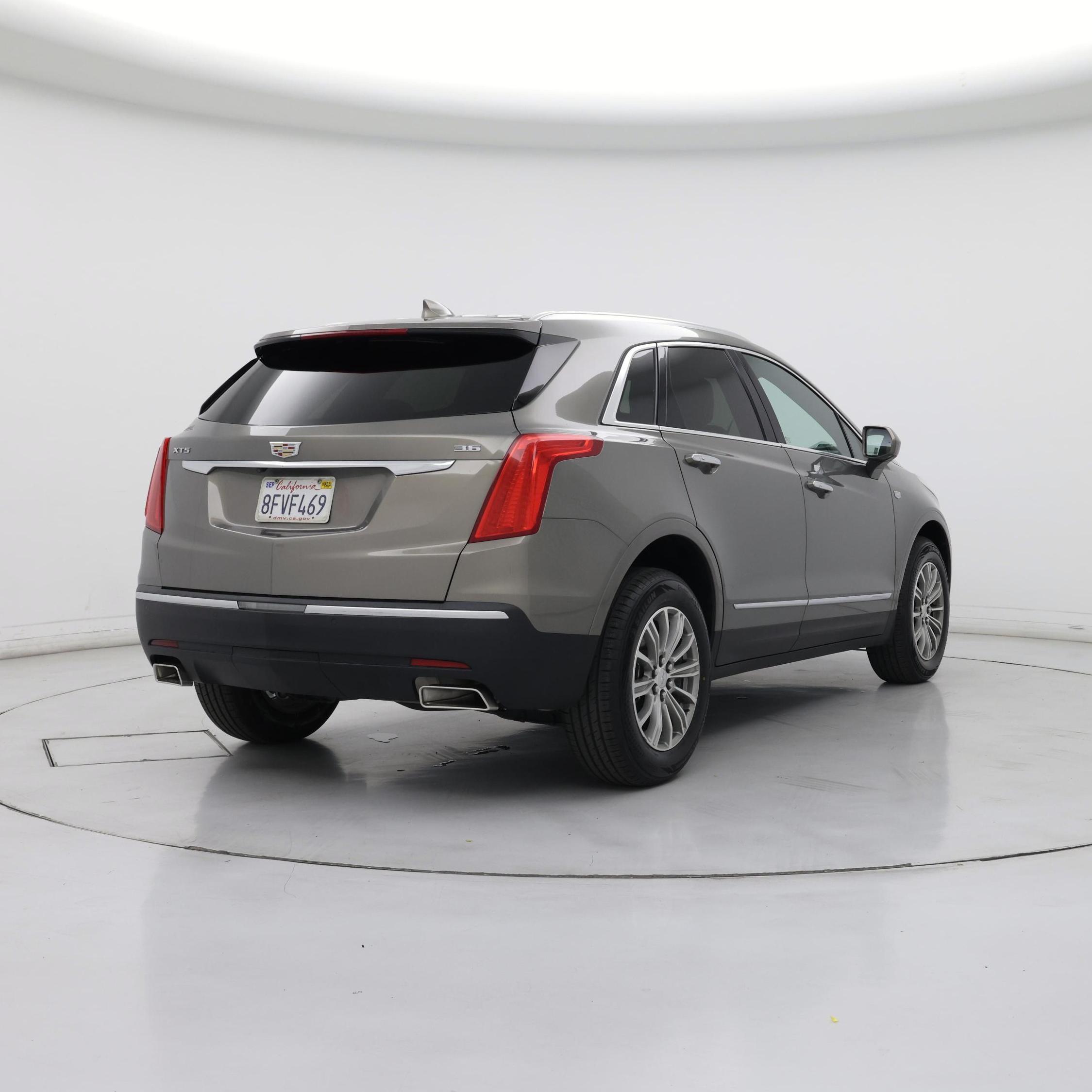 Thumbnail: 2018 Cadillac XT5 - 8