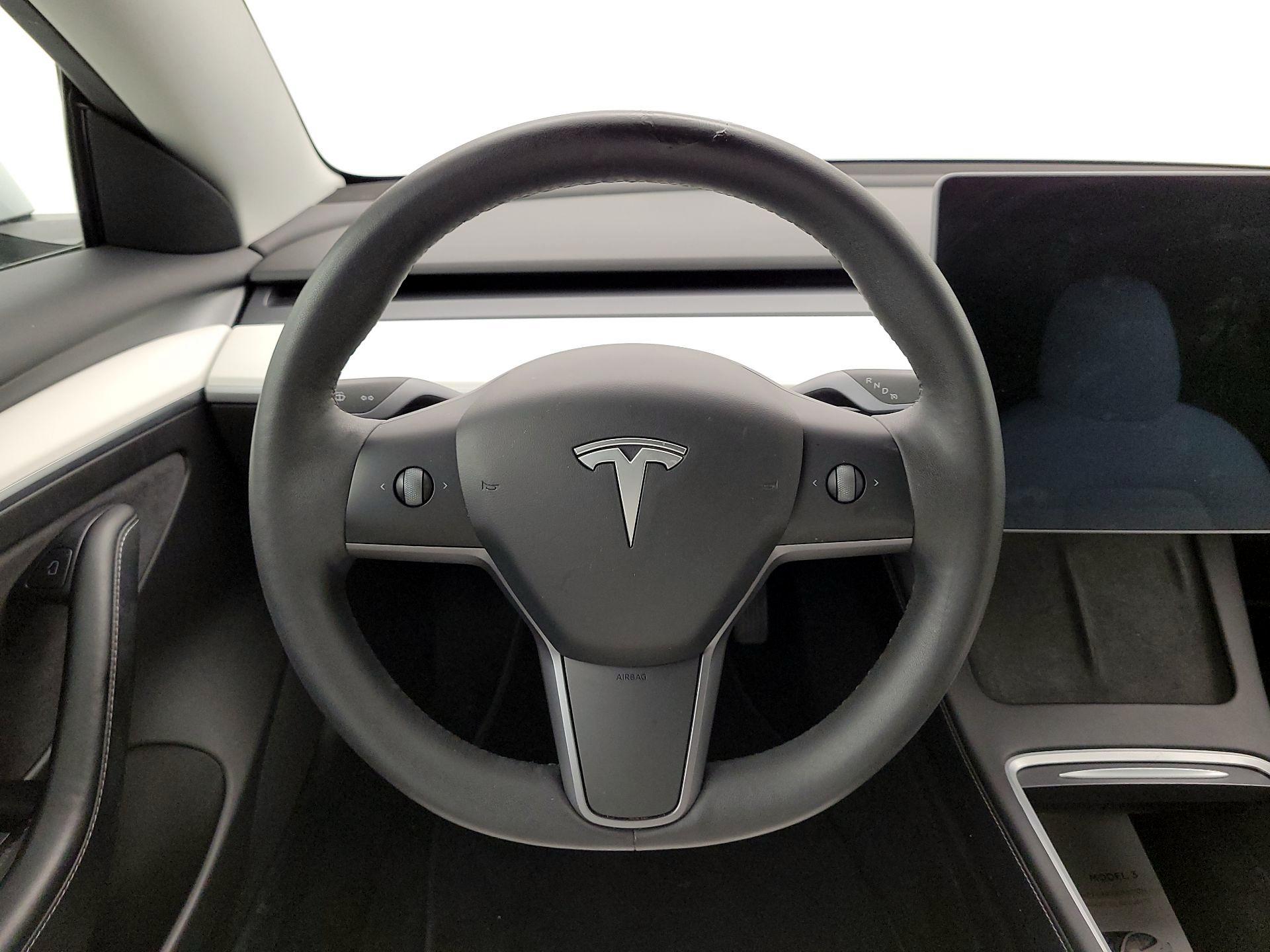 Thumbnail: 2021 Tesla Model 3 - 10