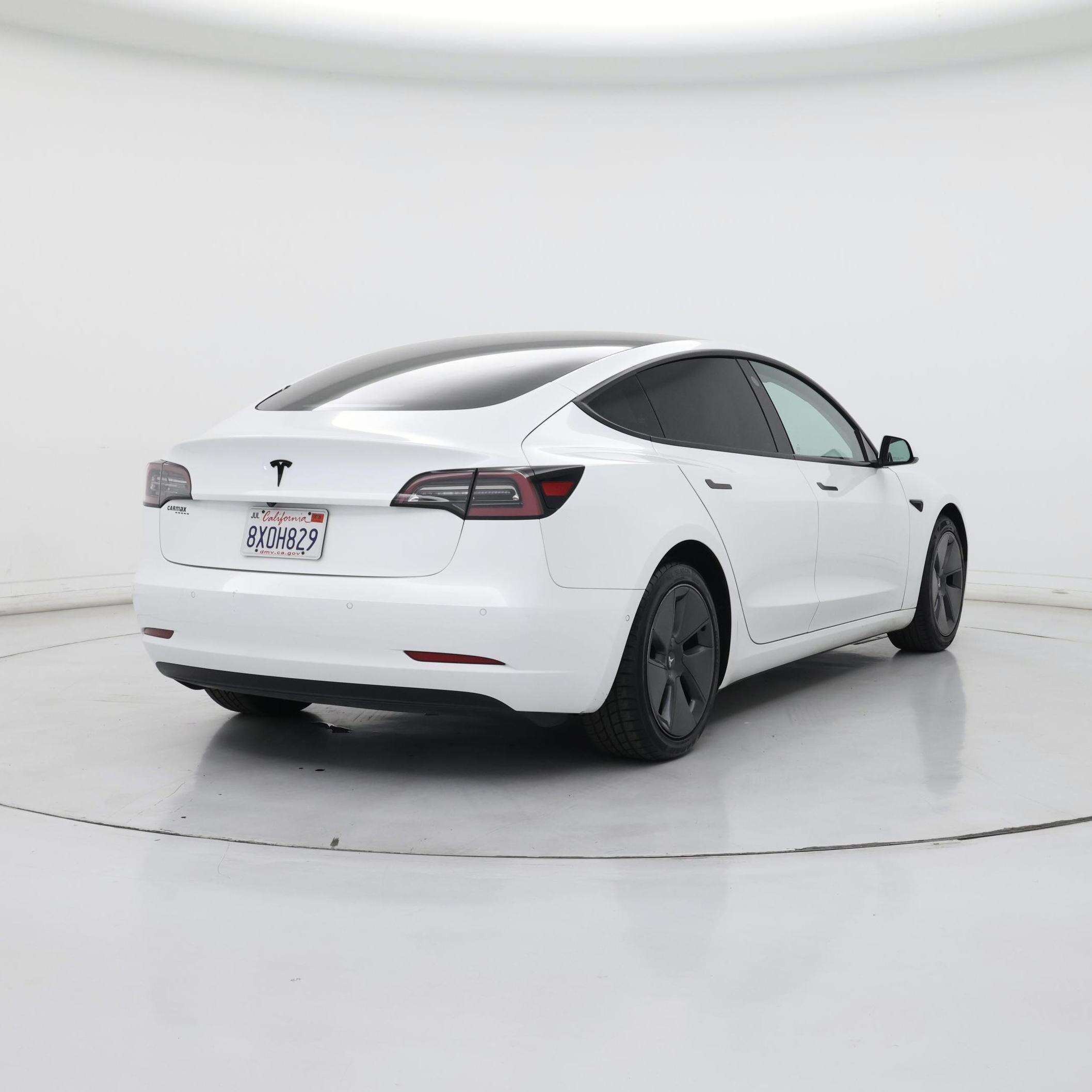 Thumbnail: 2021 Tesla Model 3 - 8