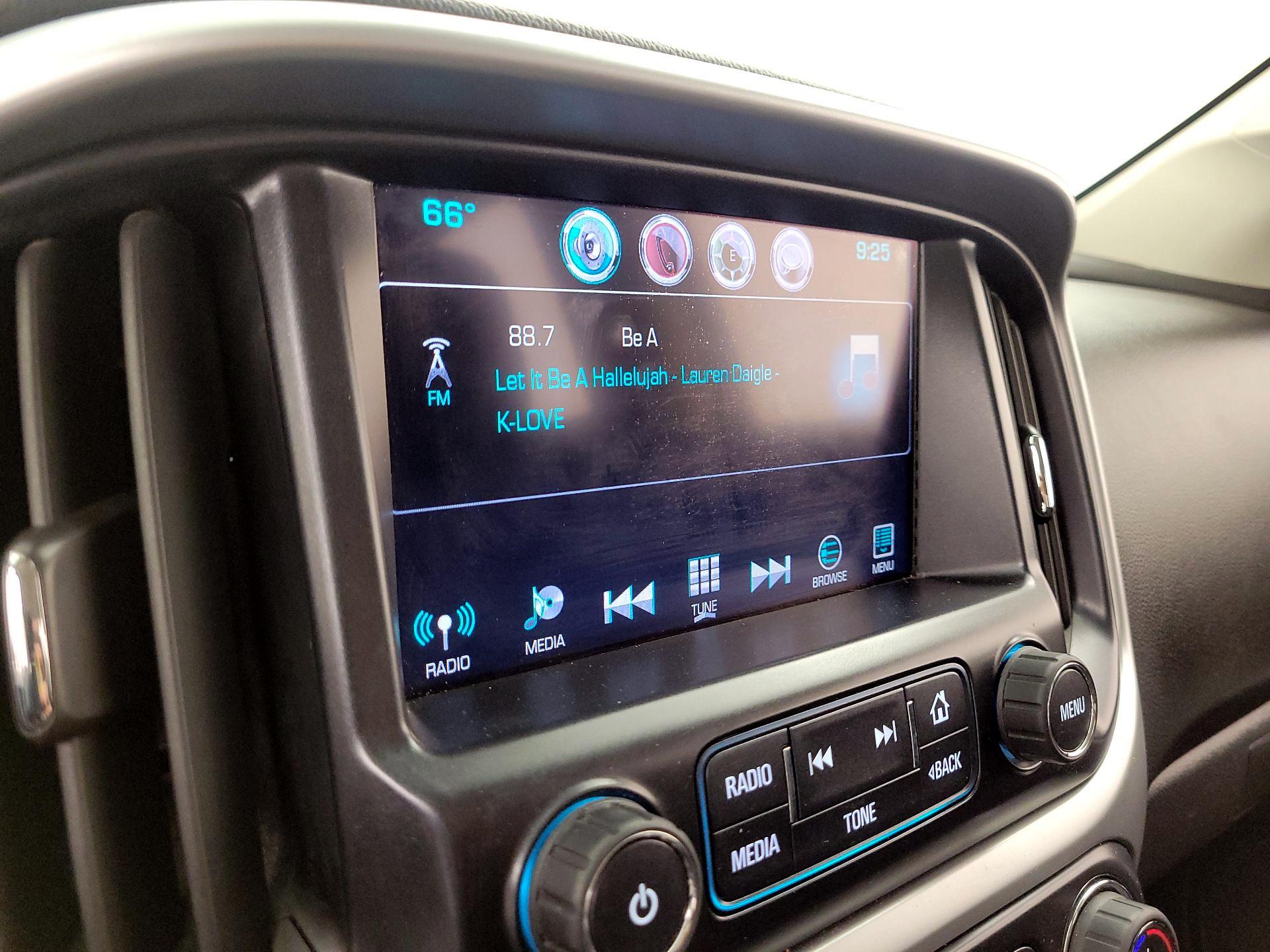 Thumbnail: 2016 Chevrolet Colorado - 16