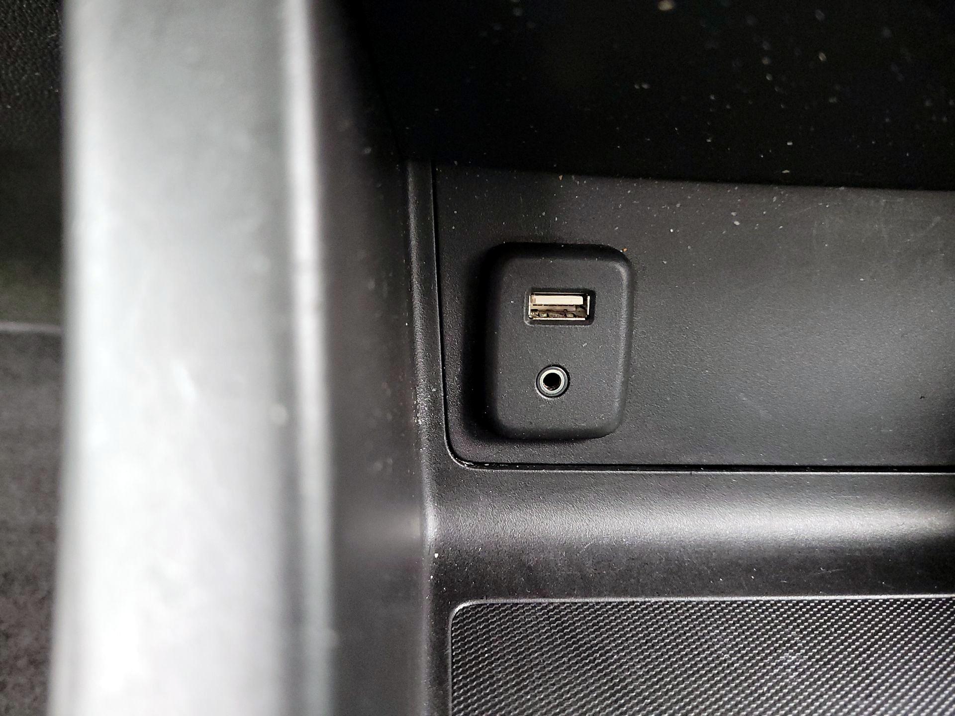 Thumbnail: 2016 Chevrolet Colorado - 19