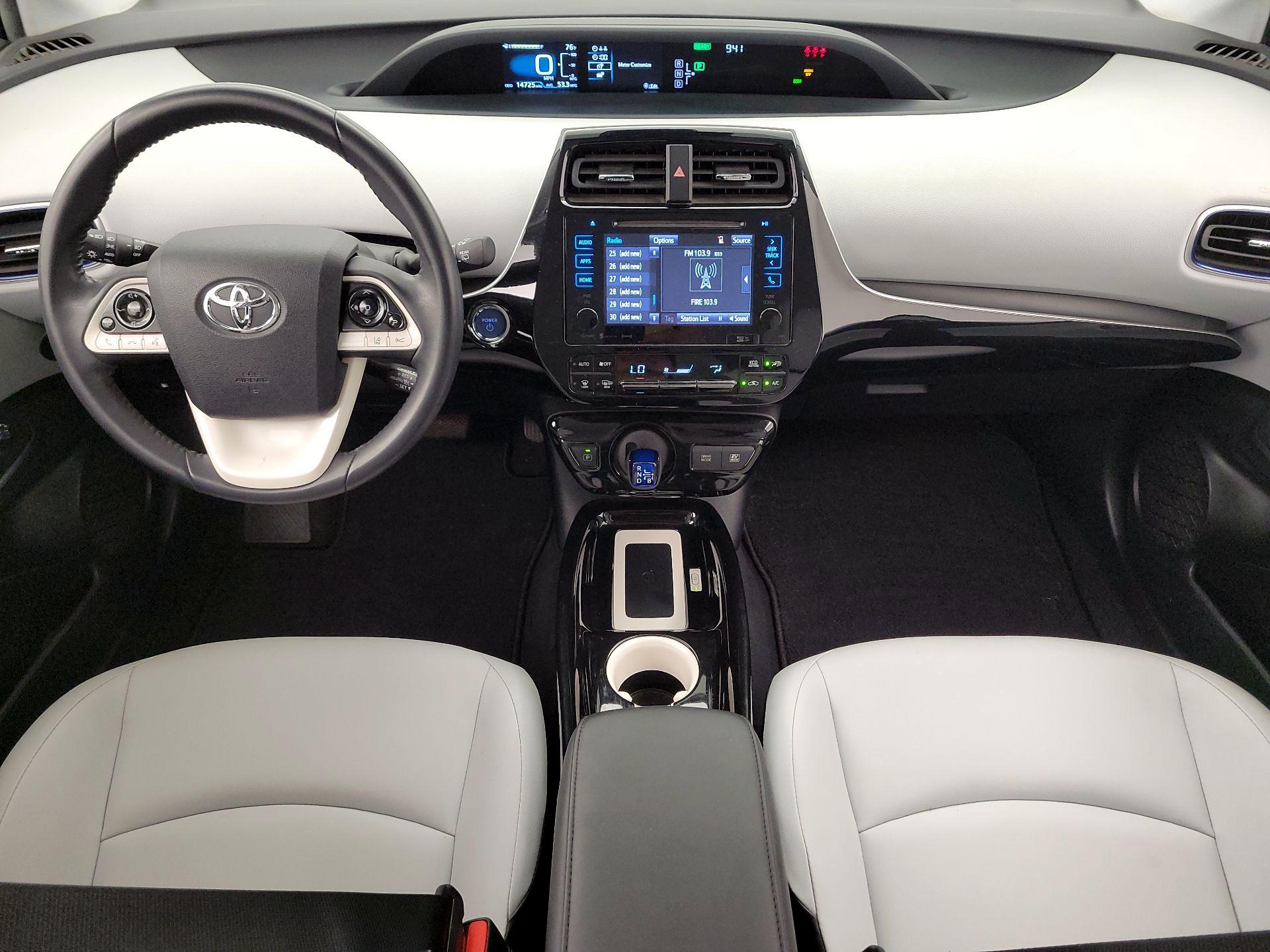 Thumbnail: 2017 Toyota Prius - 9