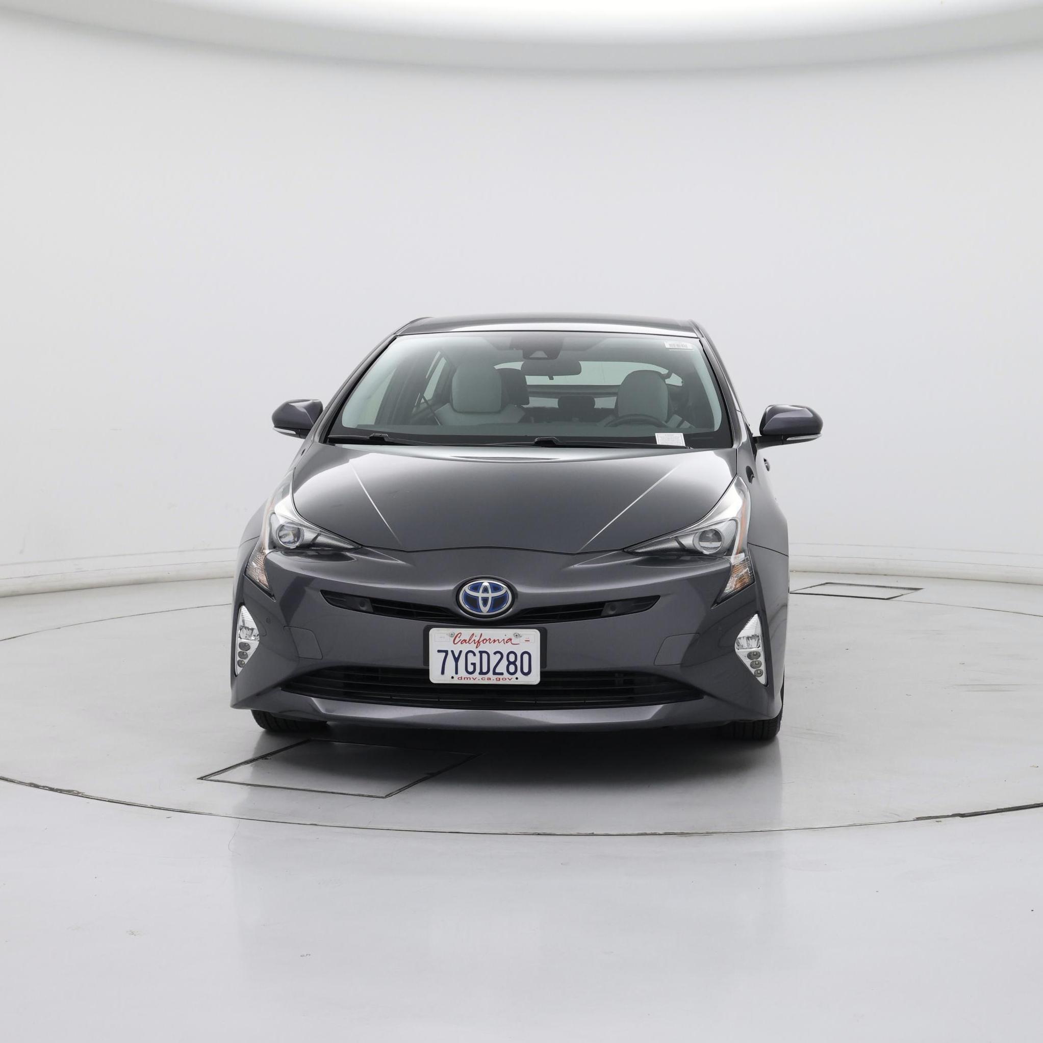 Thumbnail: 2017 Toyota Prius - 5