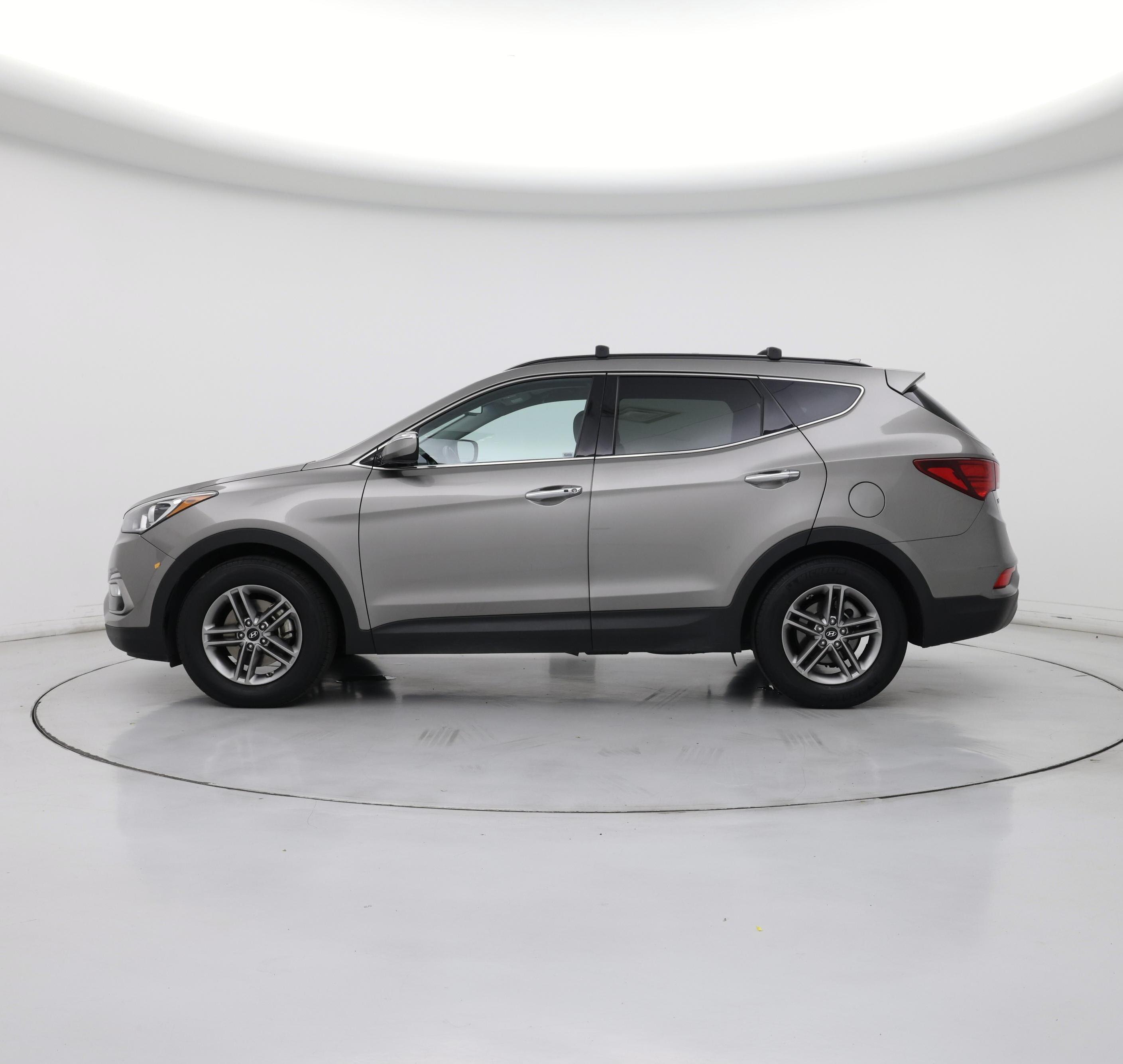 Thumbnail: 2017 Hyundai Santa Fe - 3