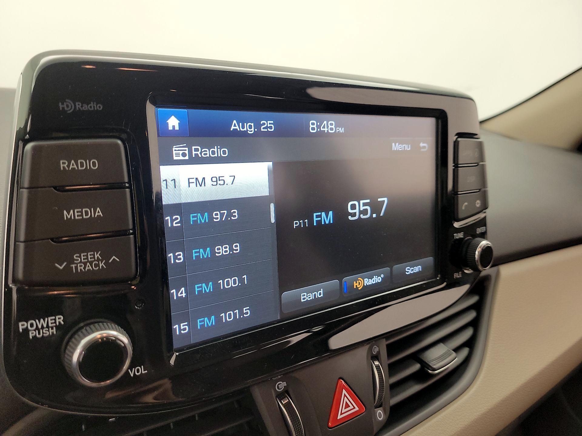 Thumbnail: 2020 Hyundai Elantra - 15