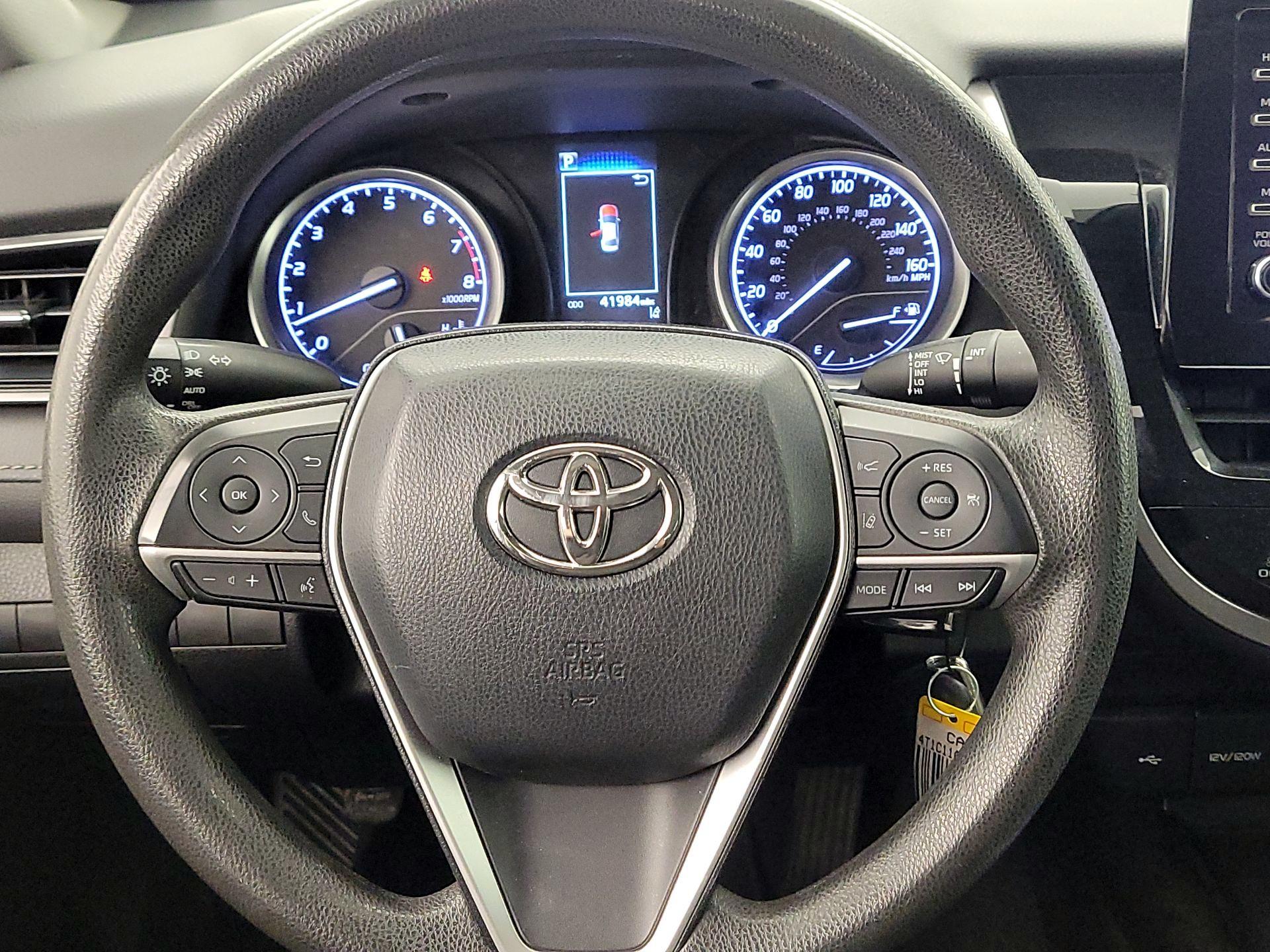 Thumbnail: 2021 Toyota Camry - 10
