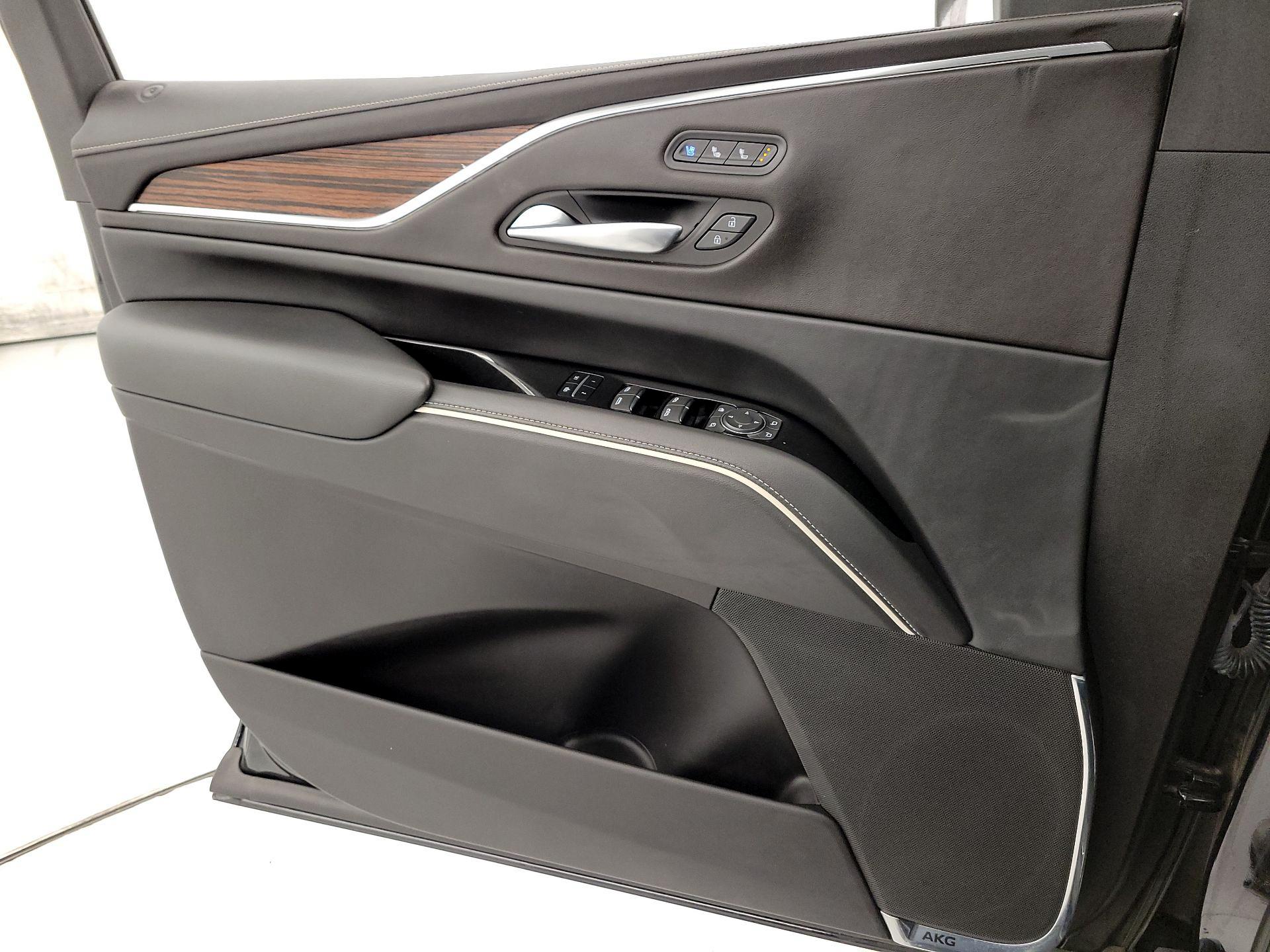 Thumbnail: 2022 Cadillac Escalade - 12