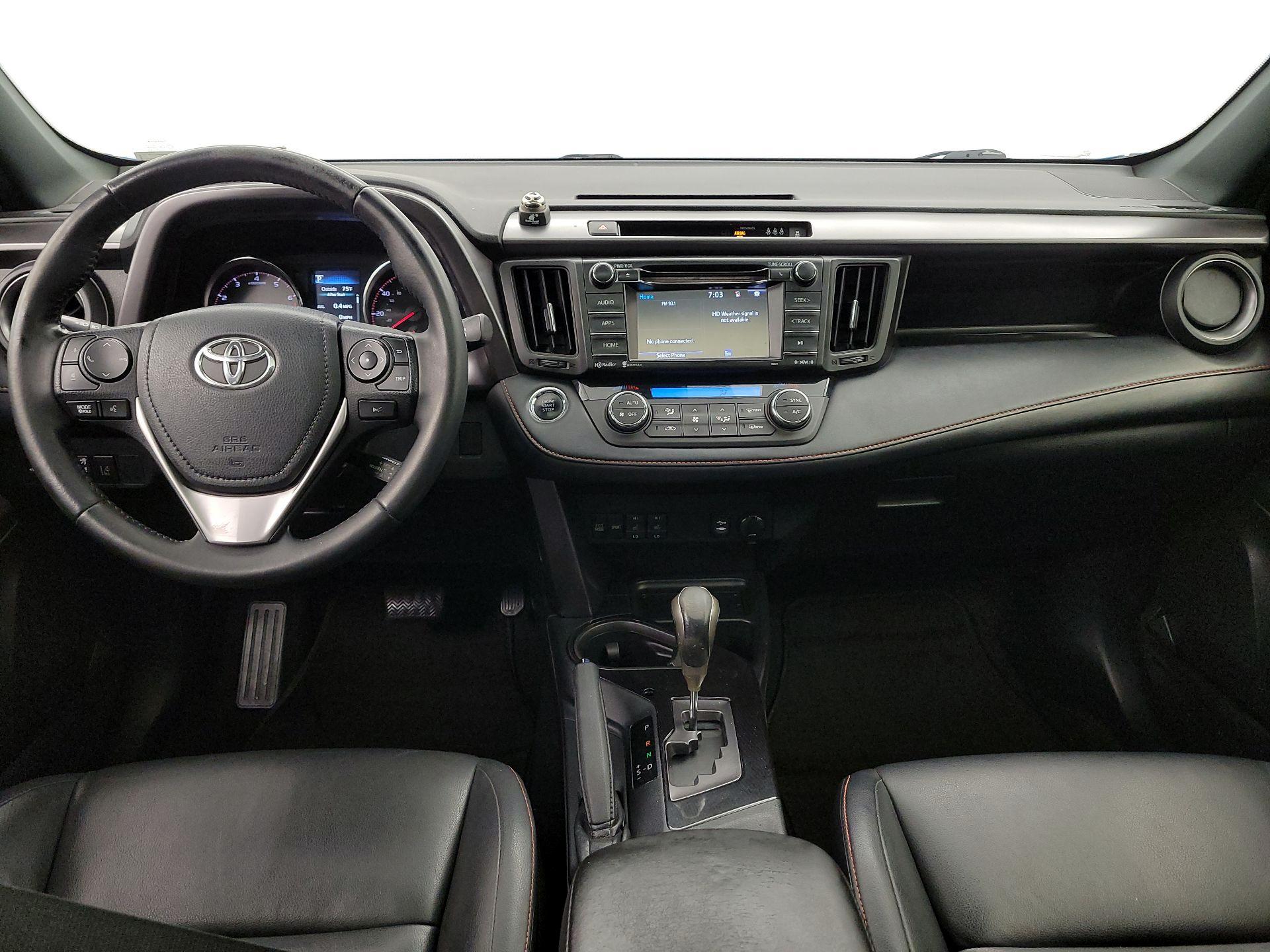 Thumbnail: 2018 Toyota RAV4 - 9