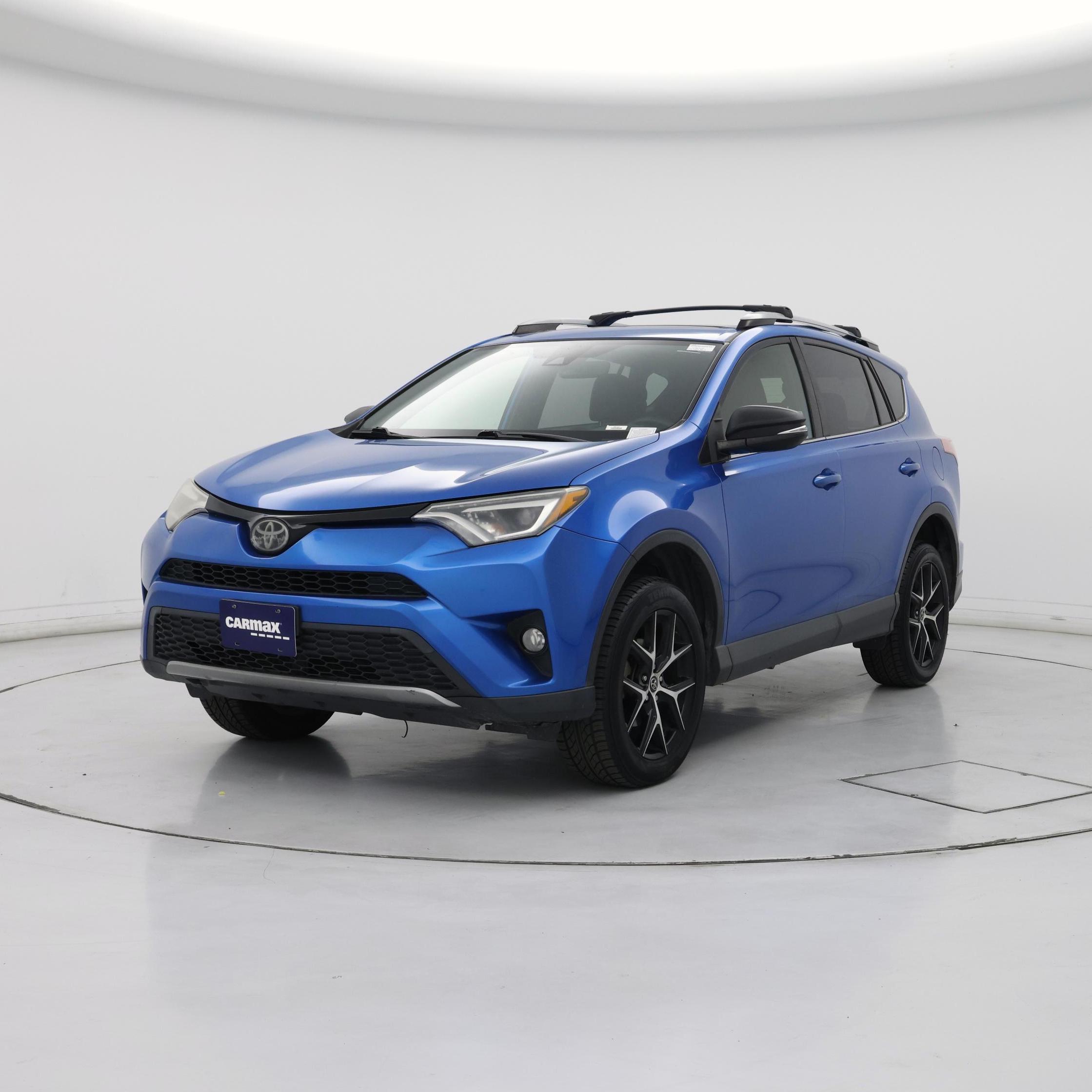 Thumbnail: 2018 Toyota RAV4 - 4
