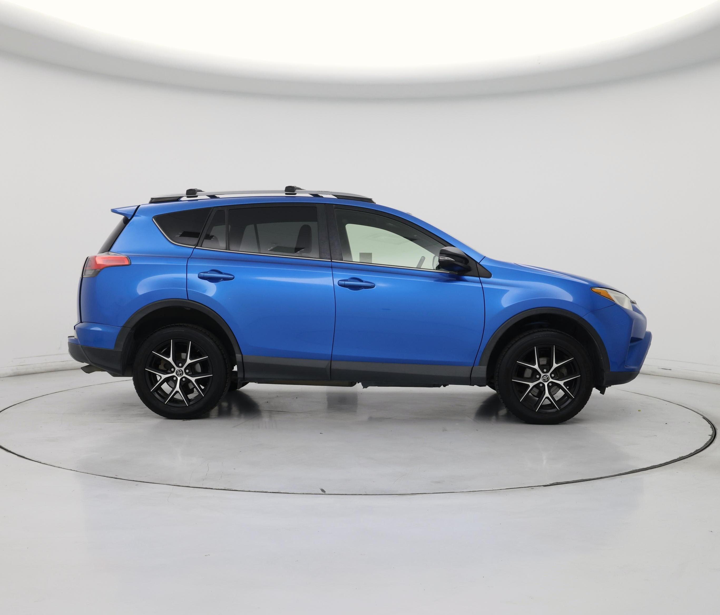 Thumbnail: 2018 Toyota RAV4 - 7