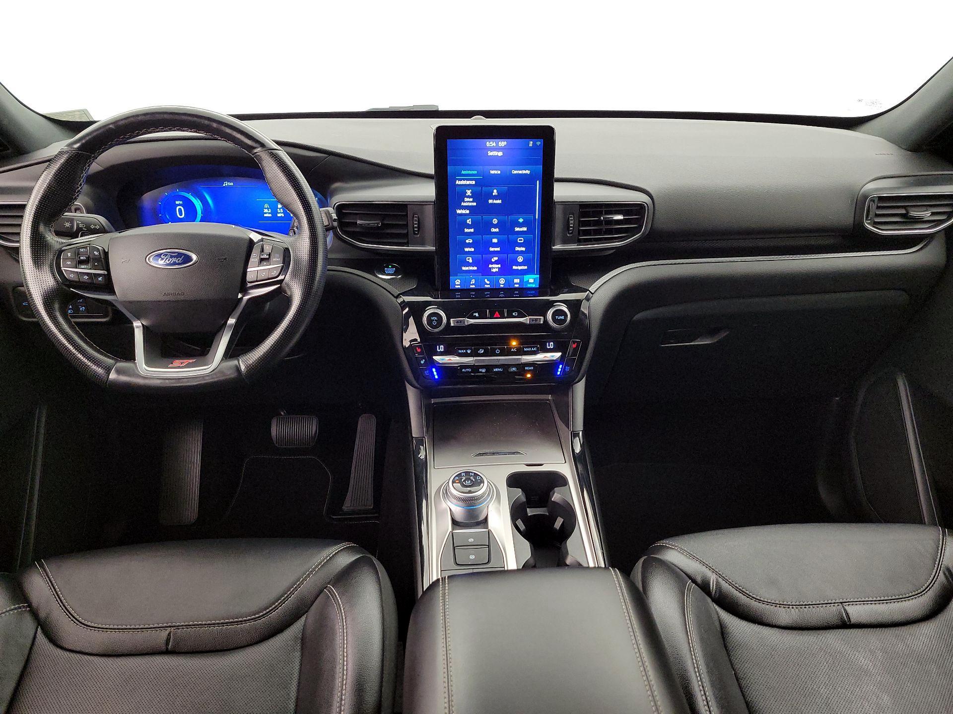 Thumbnail: 2021 Ford Explorer - 9