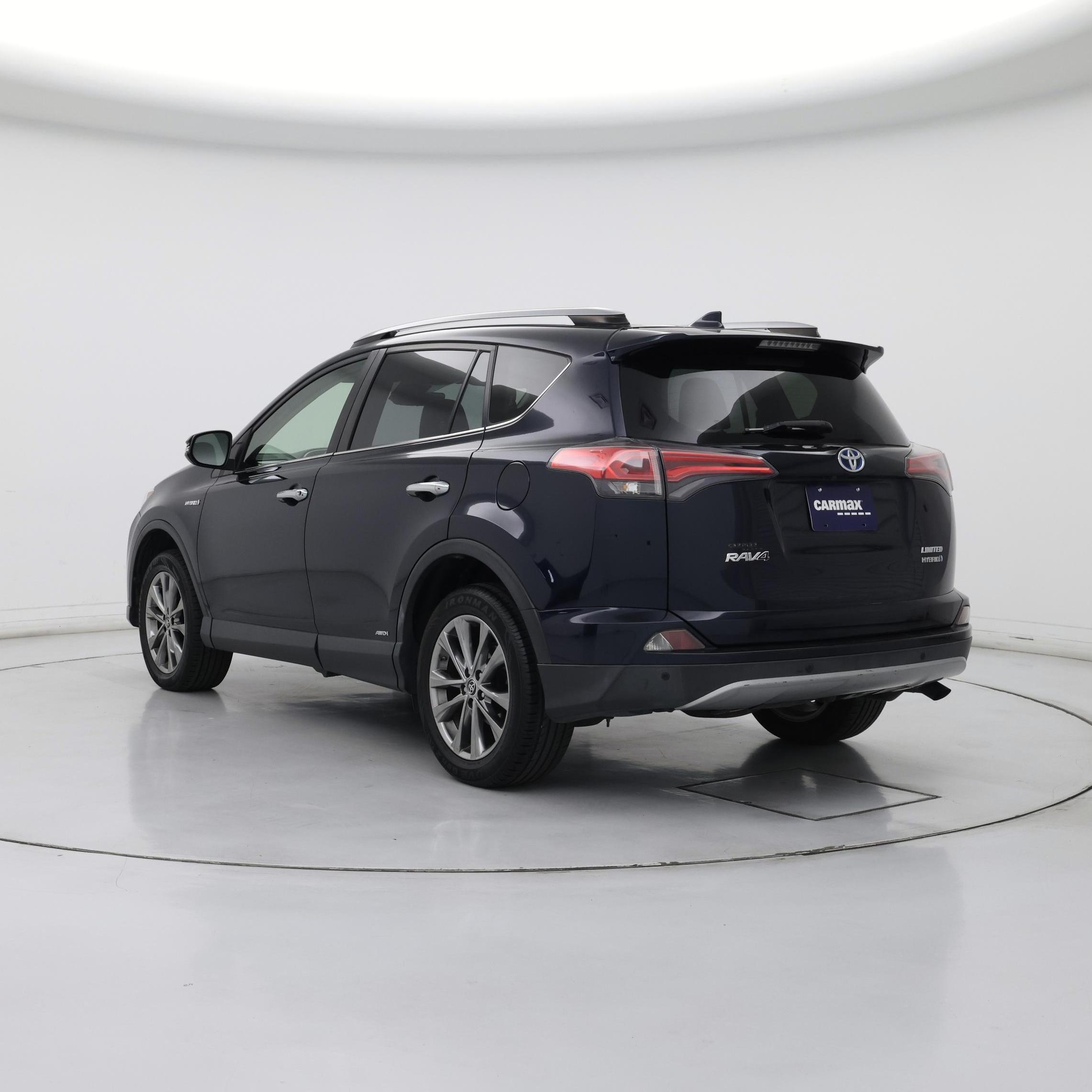 Thumbnail: 2018 Toyota RAV4 - 2
