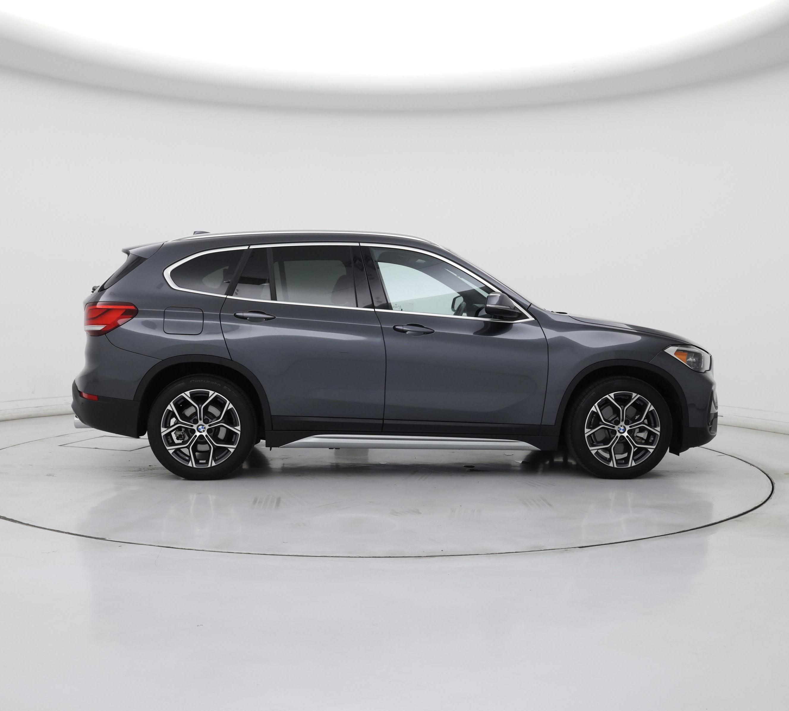 Thumbnail: 2021 BMW X1 - 7