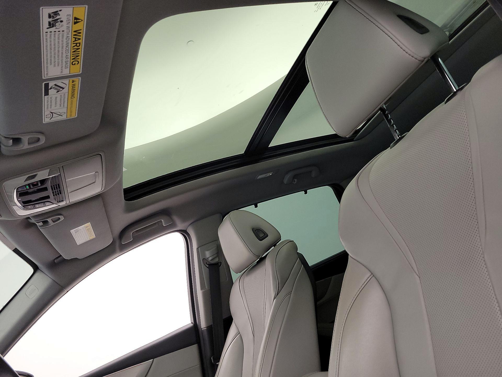 Thumbnail: 2022 Acura MDX - 20