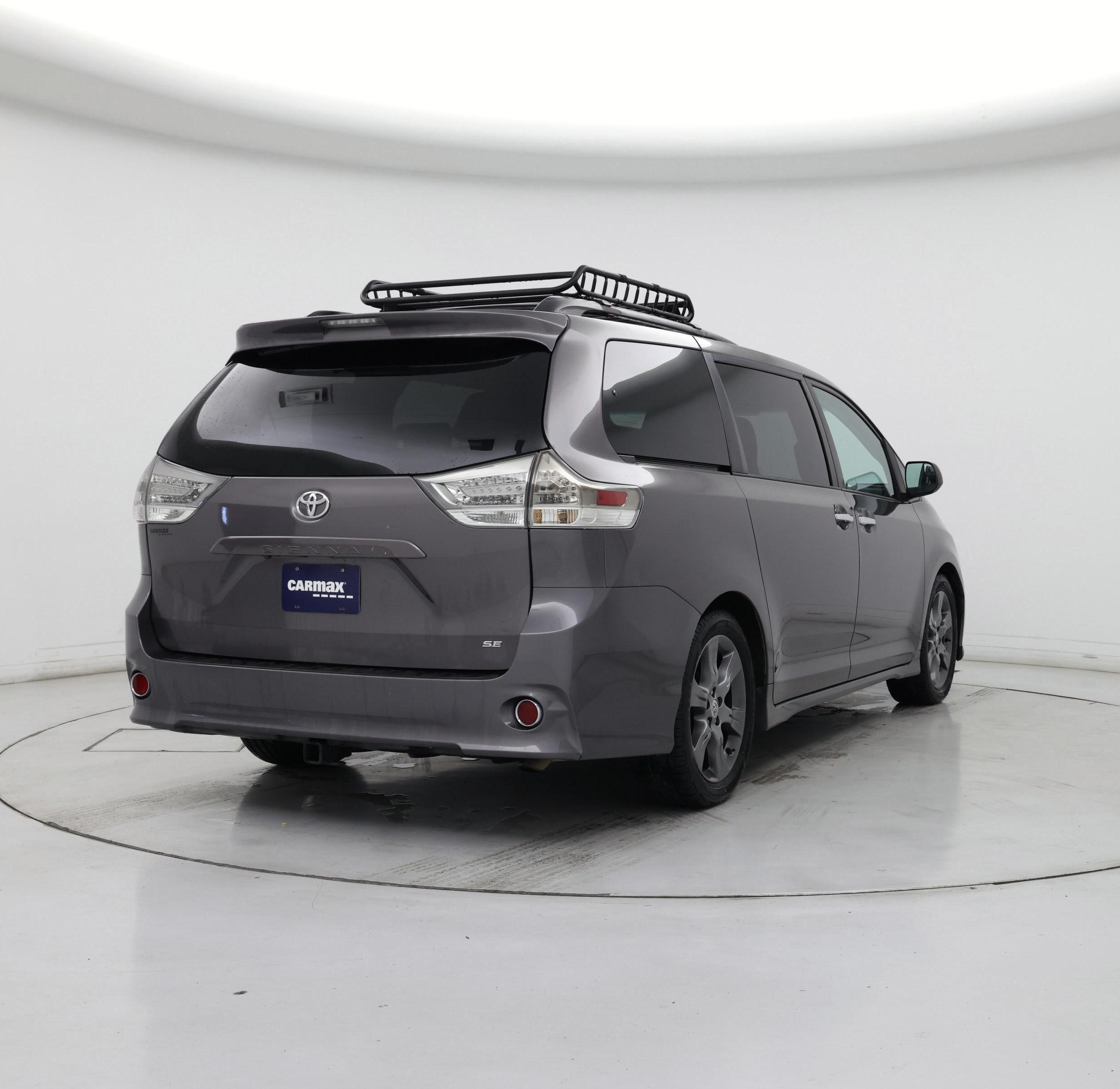 Thumbnail: 2015 Toyota Sienna - 8