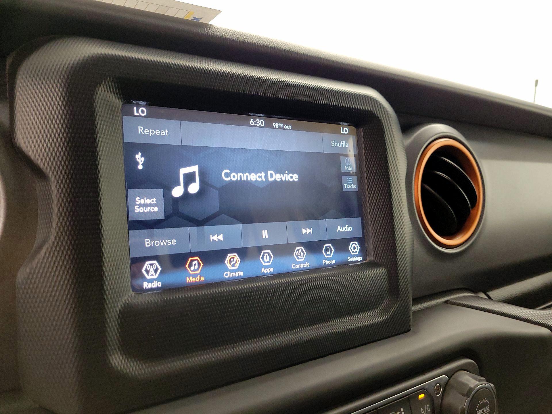 Thumbnail: 2021 Jeep Gladiator - 15