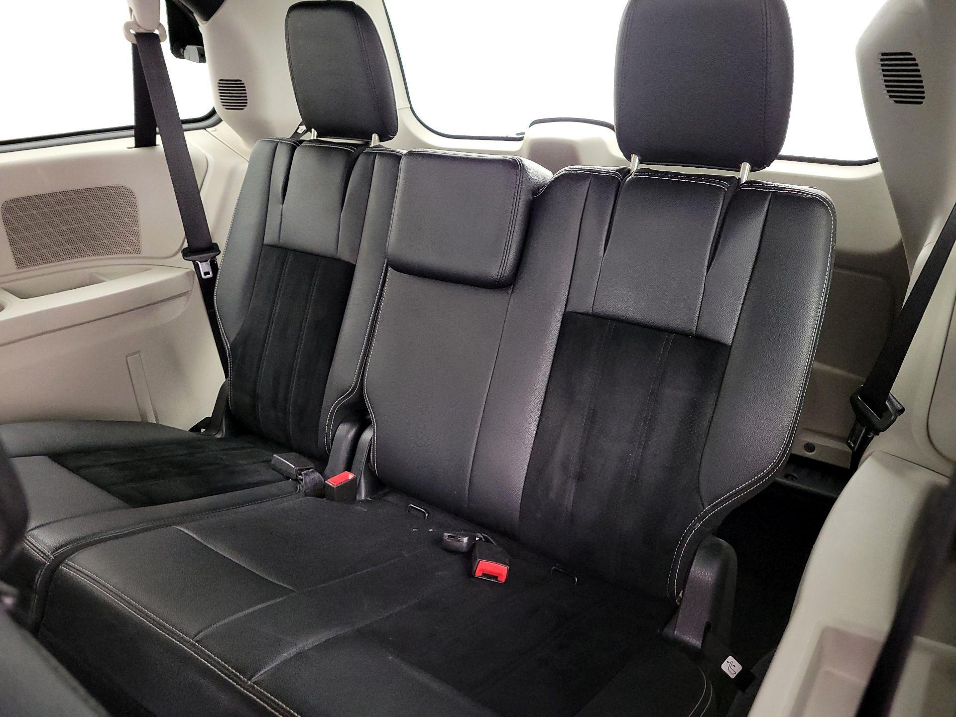 Thumbnail: 2018 Dodge Grand Caravan - 20