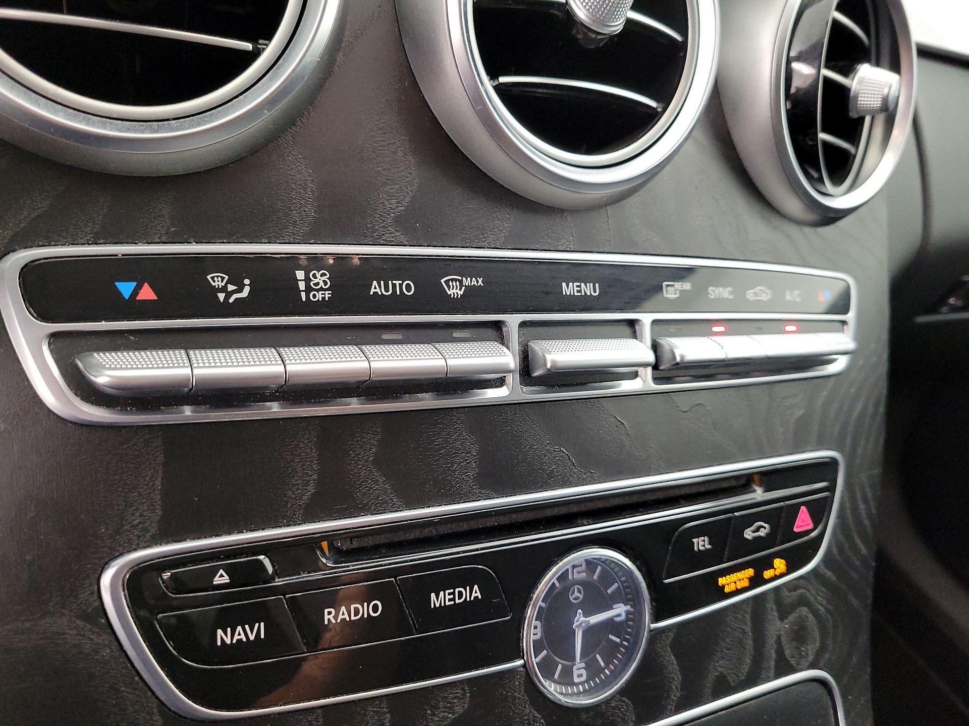 Thumbnail: 2016 Mercedes-Benz C-Class - 17