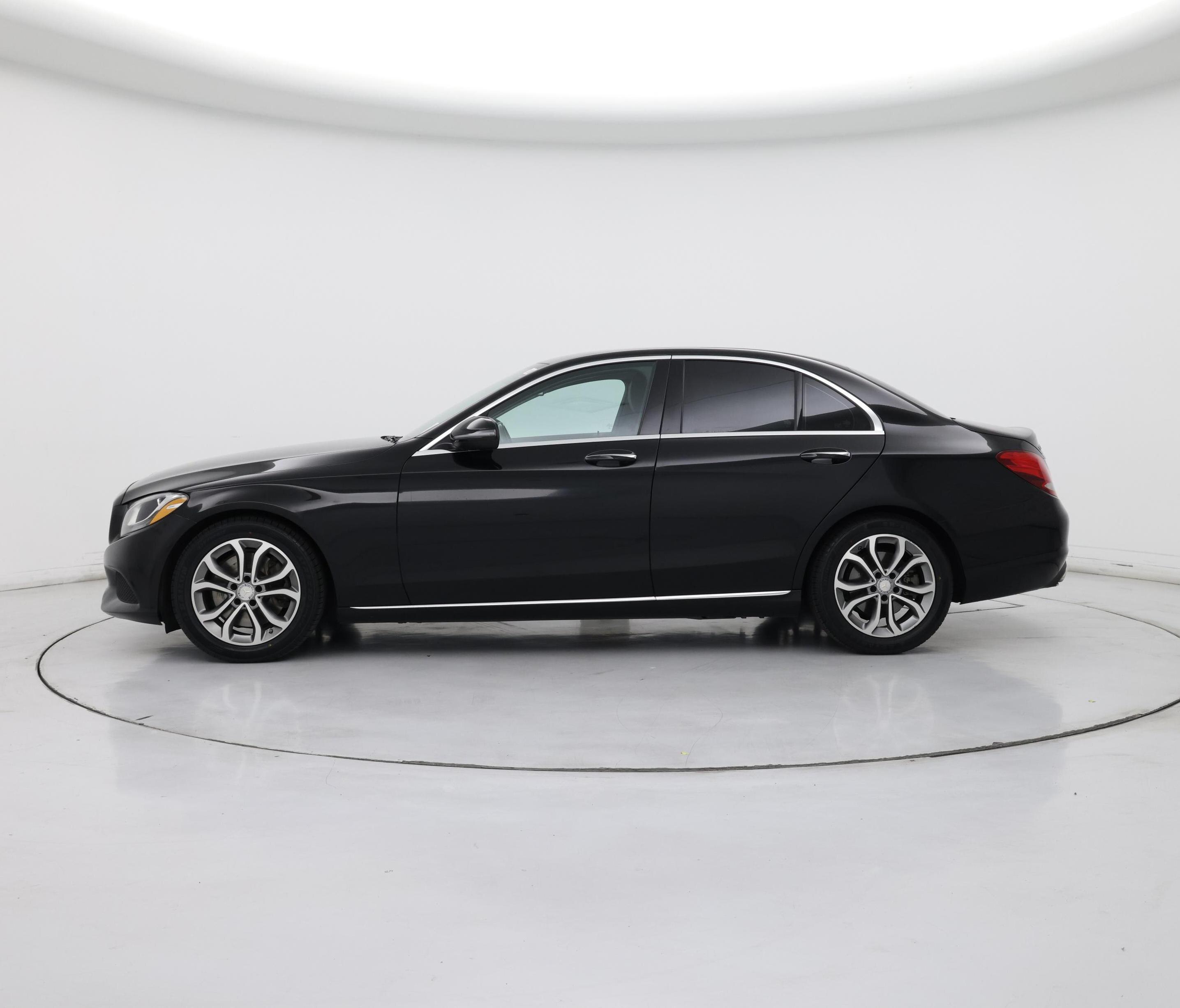 Thumbnail: 2016 Mercedes-Benz C-Class - 3