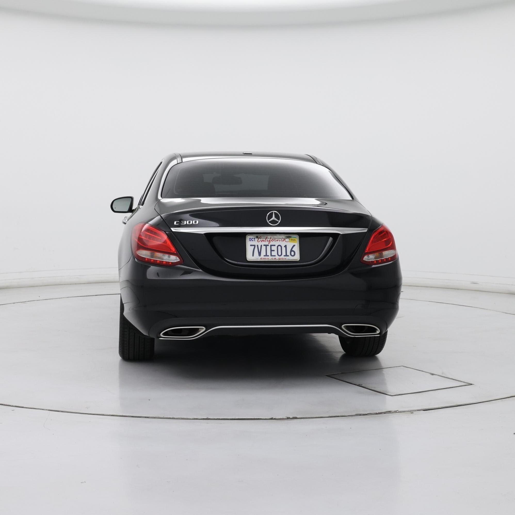 Thumbnail: 2016 Mercedes-Benz C-Class - 6