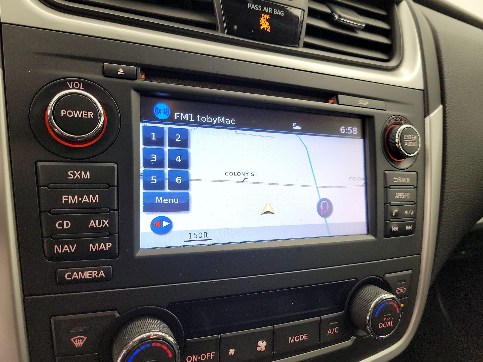 Thumbnail: 2016 Nissan Altima - 14