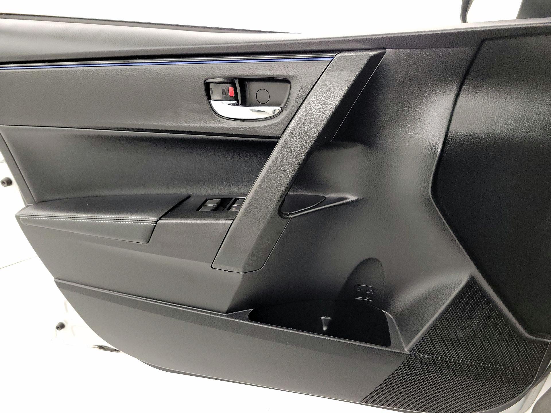 Thumbnail: 2019 Toyota Corolla - 12