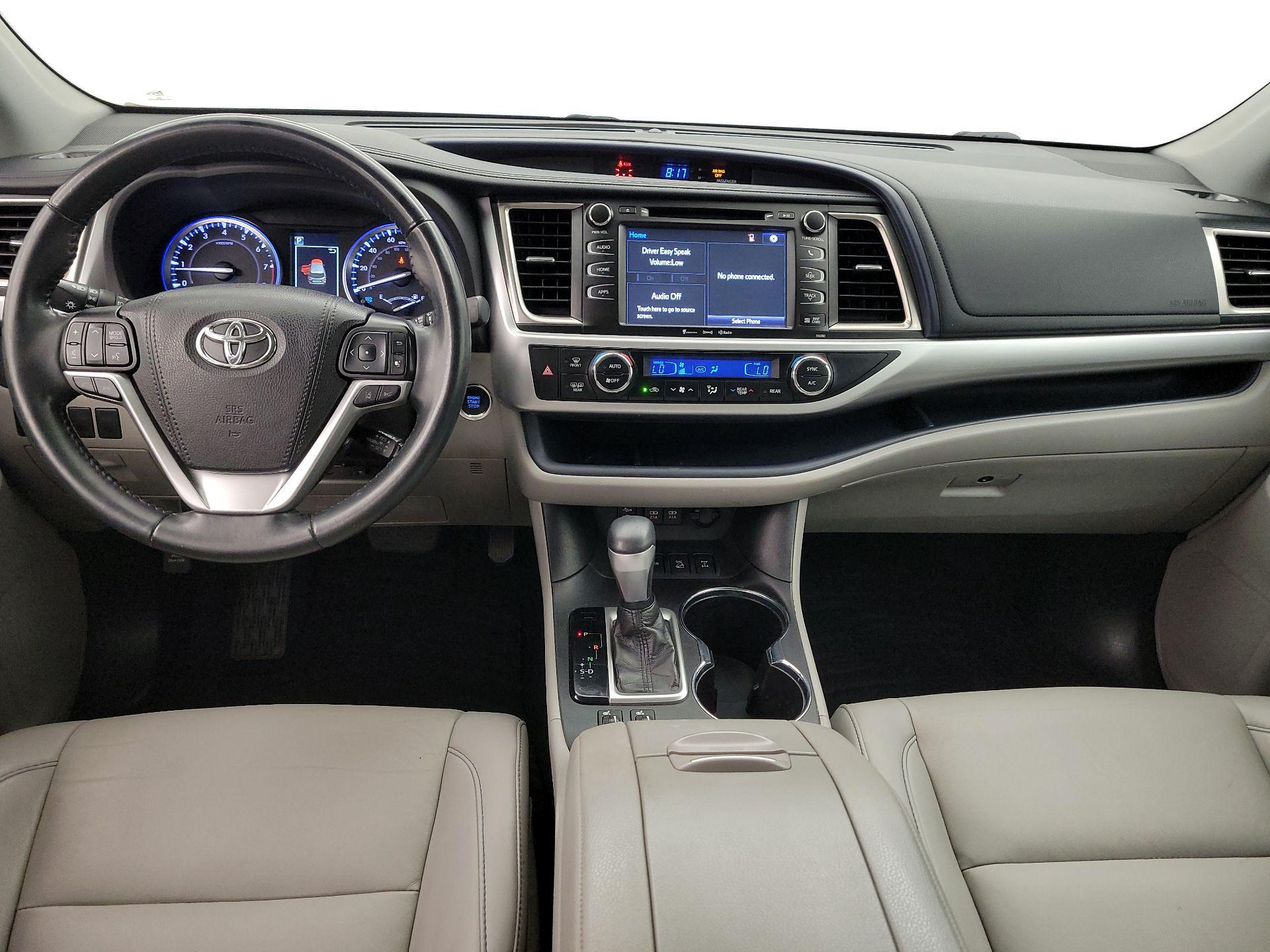 Thumbnail: 2019 Toyota Highlander - 9