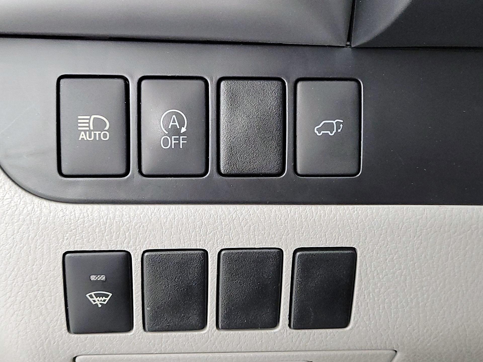 Thumbnail: 2019 Toyota Highlander - 13